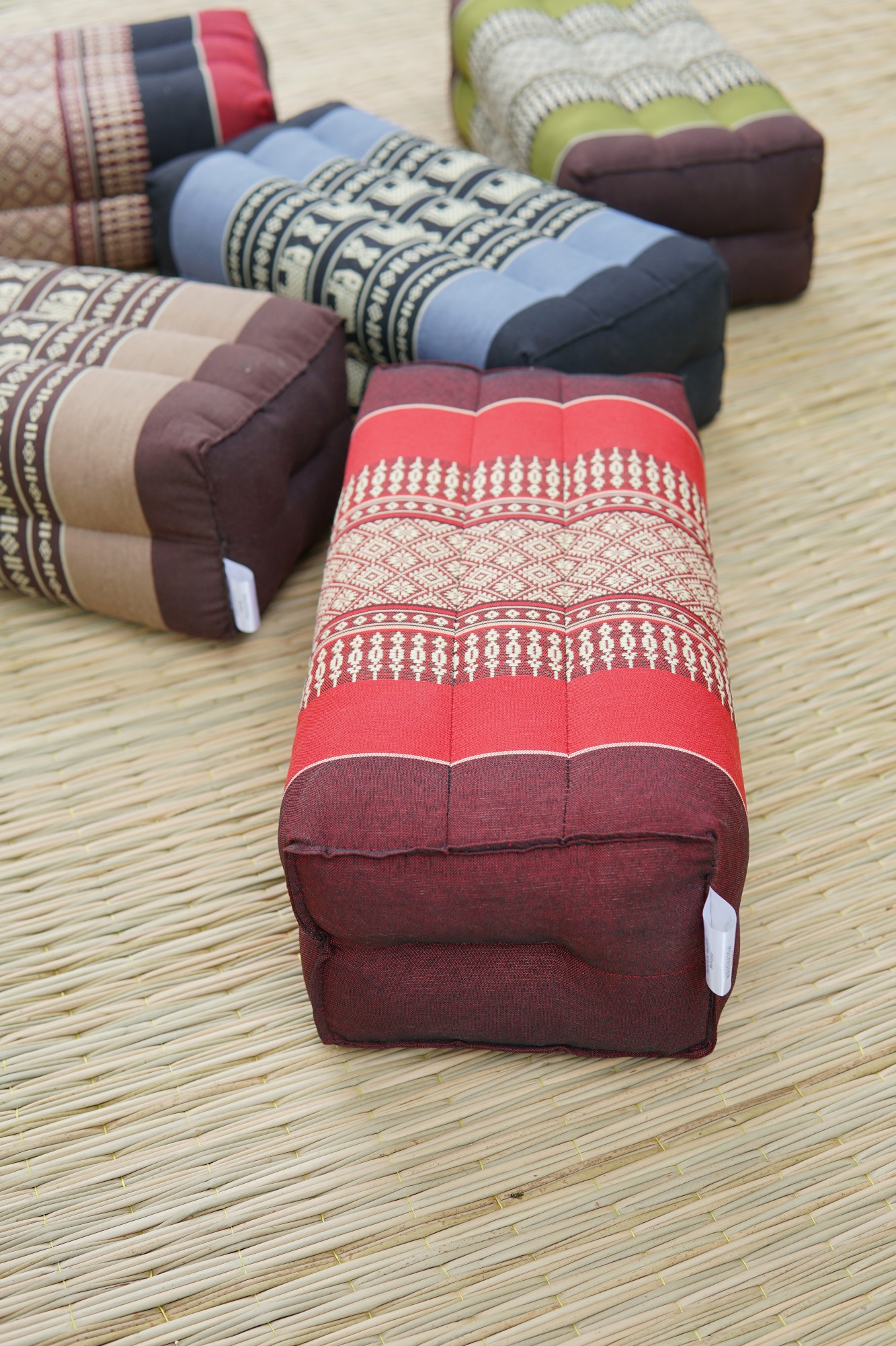 Yogakissen, burgund, rot, B 35 cm, H 15 cm, T 16,5 cm von fischer's lagerhaus