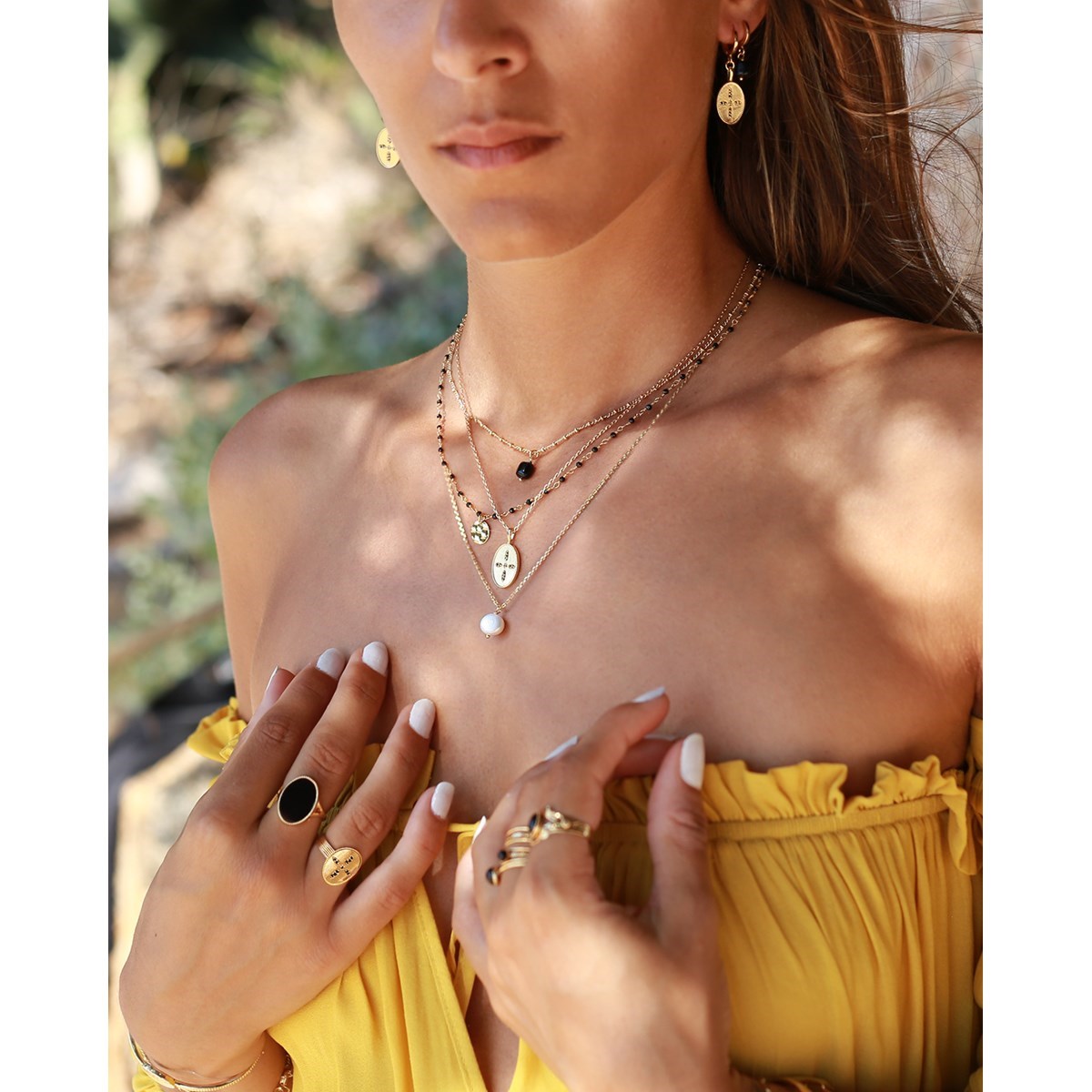Collier pierre agate noire doré à l'or fin 24k AVA