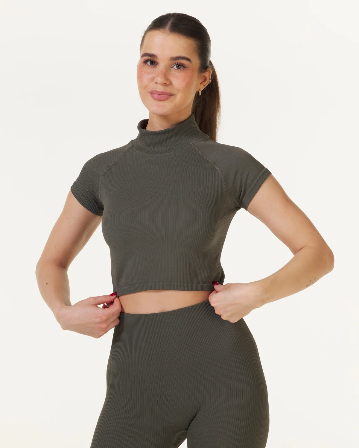 PERFECT RIB SET - Crop Tee + Shorts 5\
