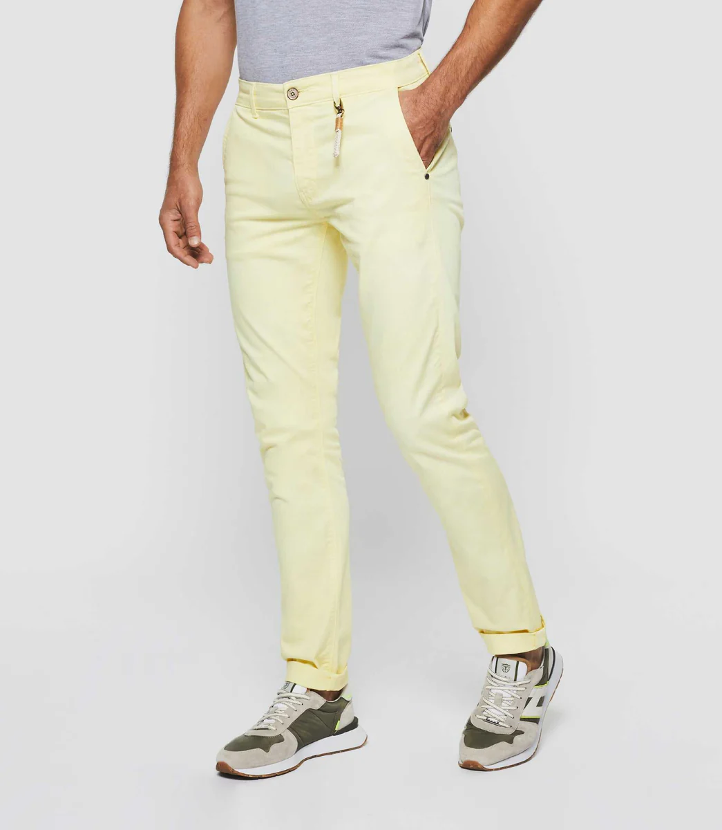 Pantalon slim casual jaune pale 