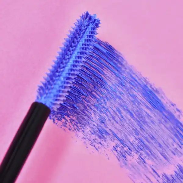I LOVE EXTREME BLUE crazy volume mascara