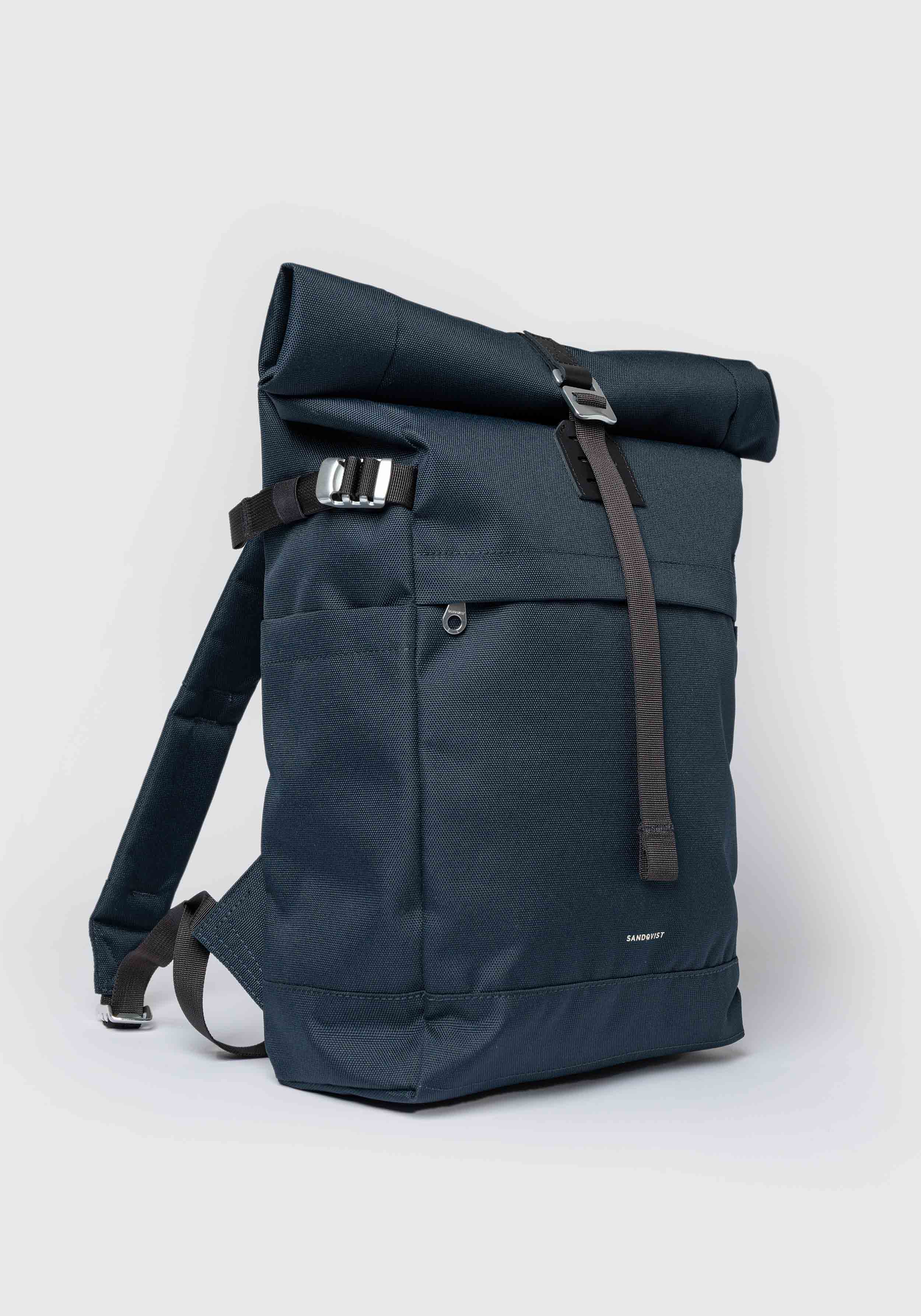 Sandqvist Rucksack Icon Rolltop Backpack M Navy With Black Leather