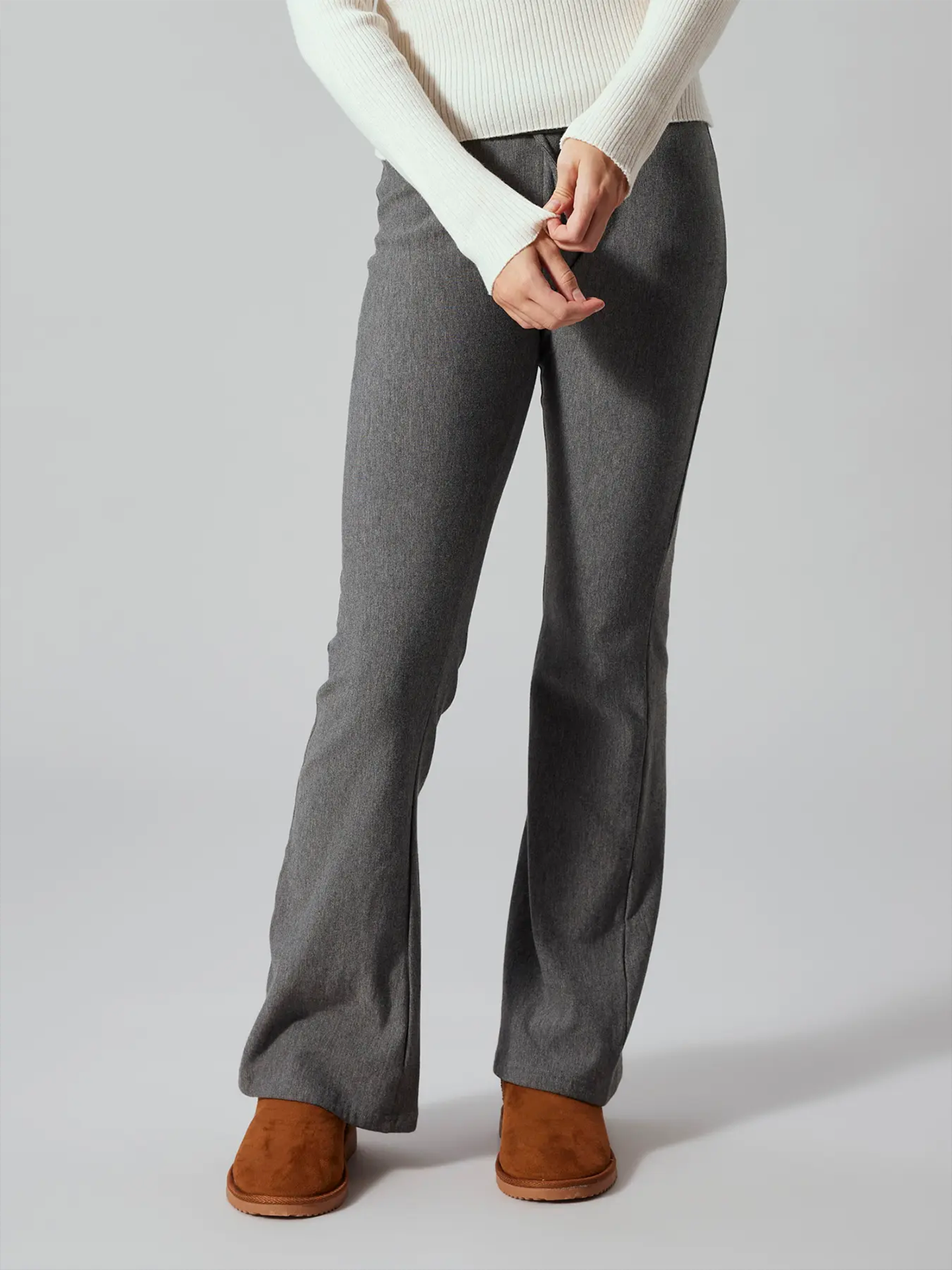 Lonja Low Waist Bootcut Pant
