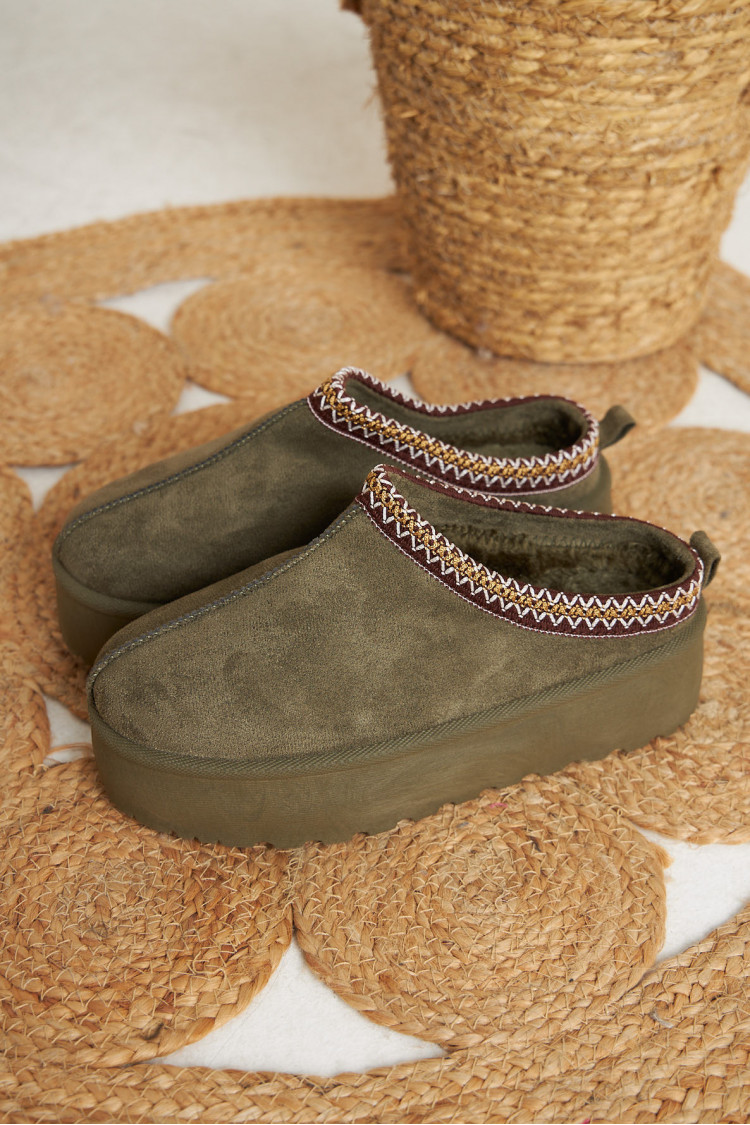 Bottines chaussons en velours compensés kaki