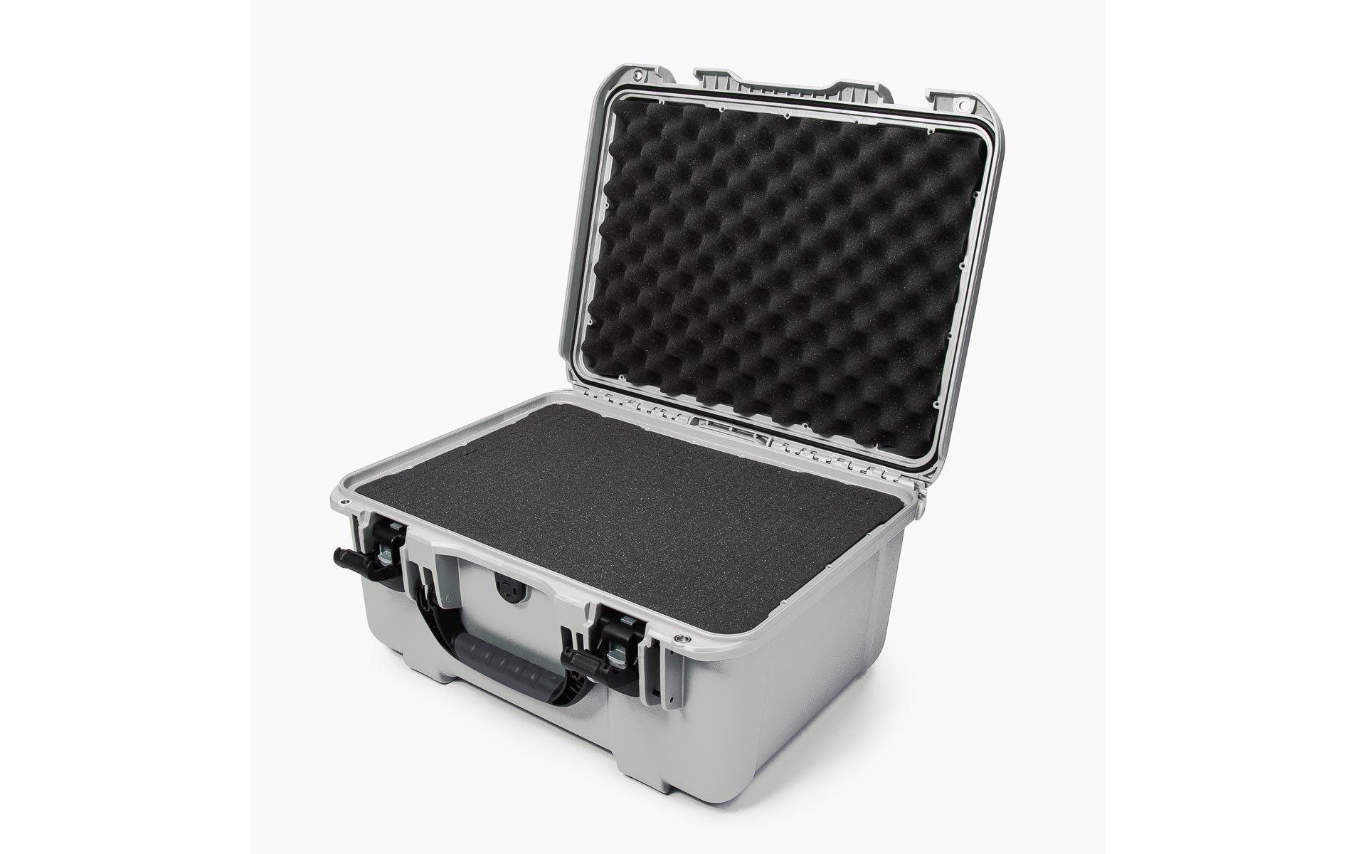 Kunststoffkoffer 933 - mit Schaum Silber<br>Leichter, wasserdichter und robuster Hartschalenkoffer