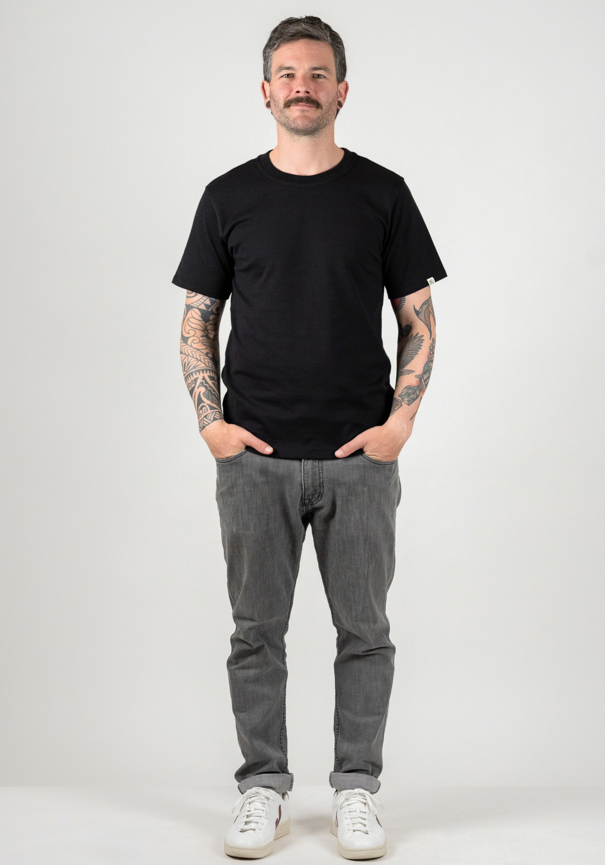 WE ARE ZRCL Herren-T-Shirt Basic Swiss Edition Black