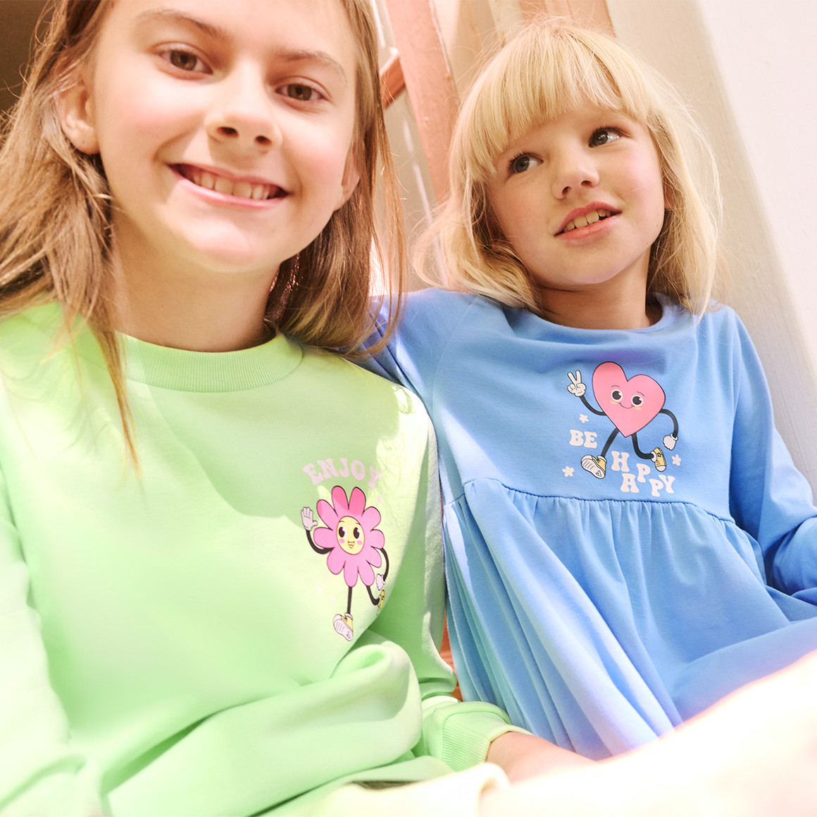 Famy Mädchen Sweatshirt mit Print hellgrün
