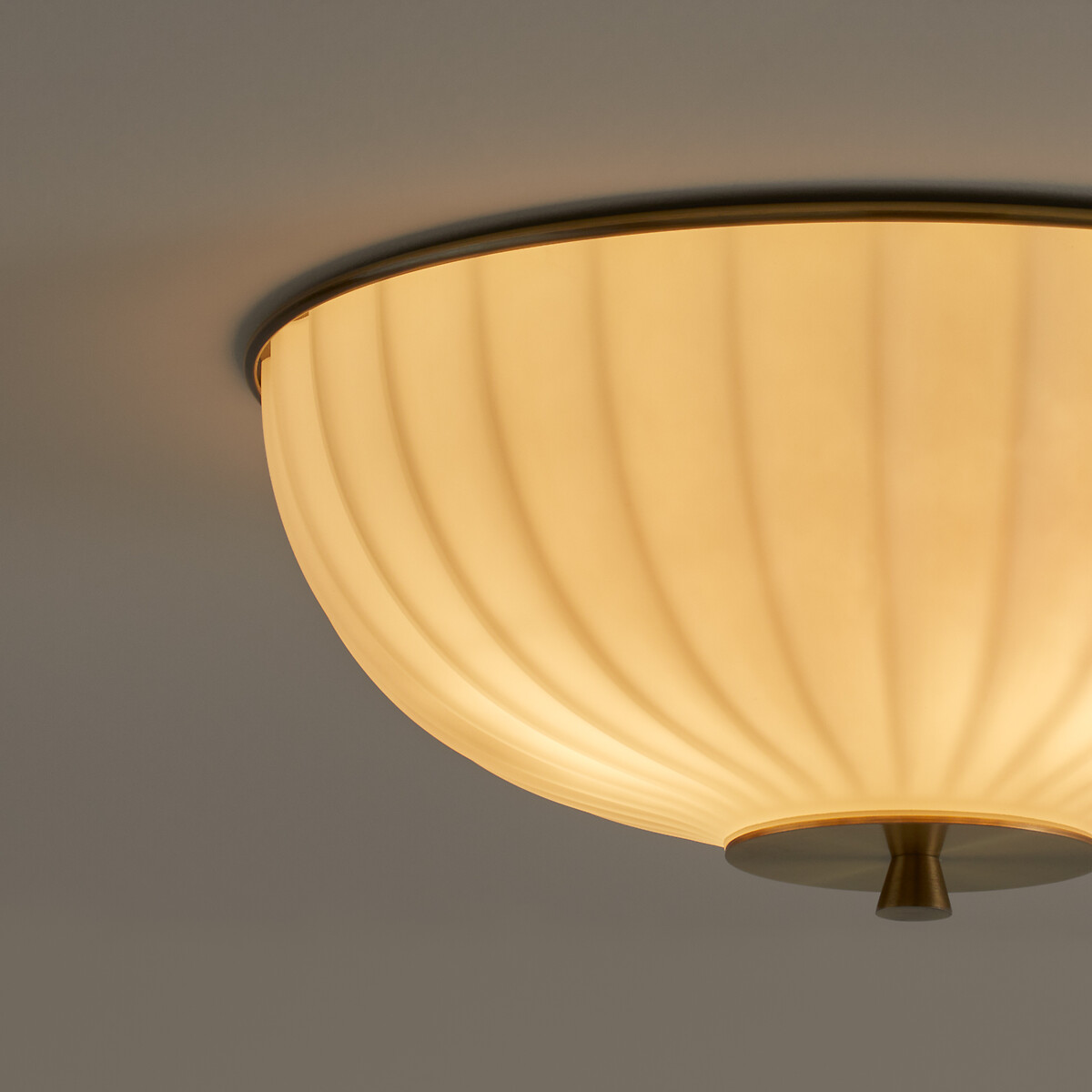 AM.PM<br>Luminária de teto opalescente, Canelé