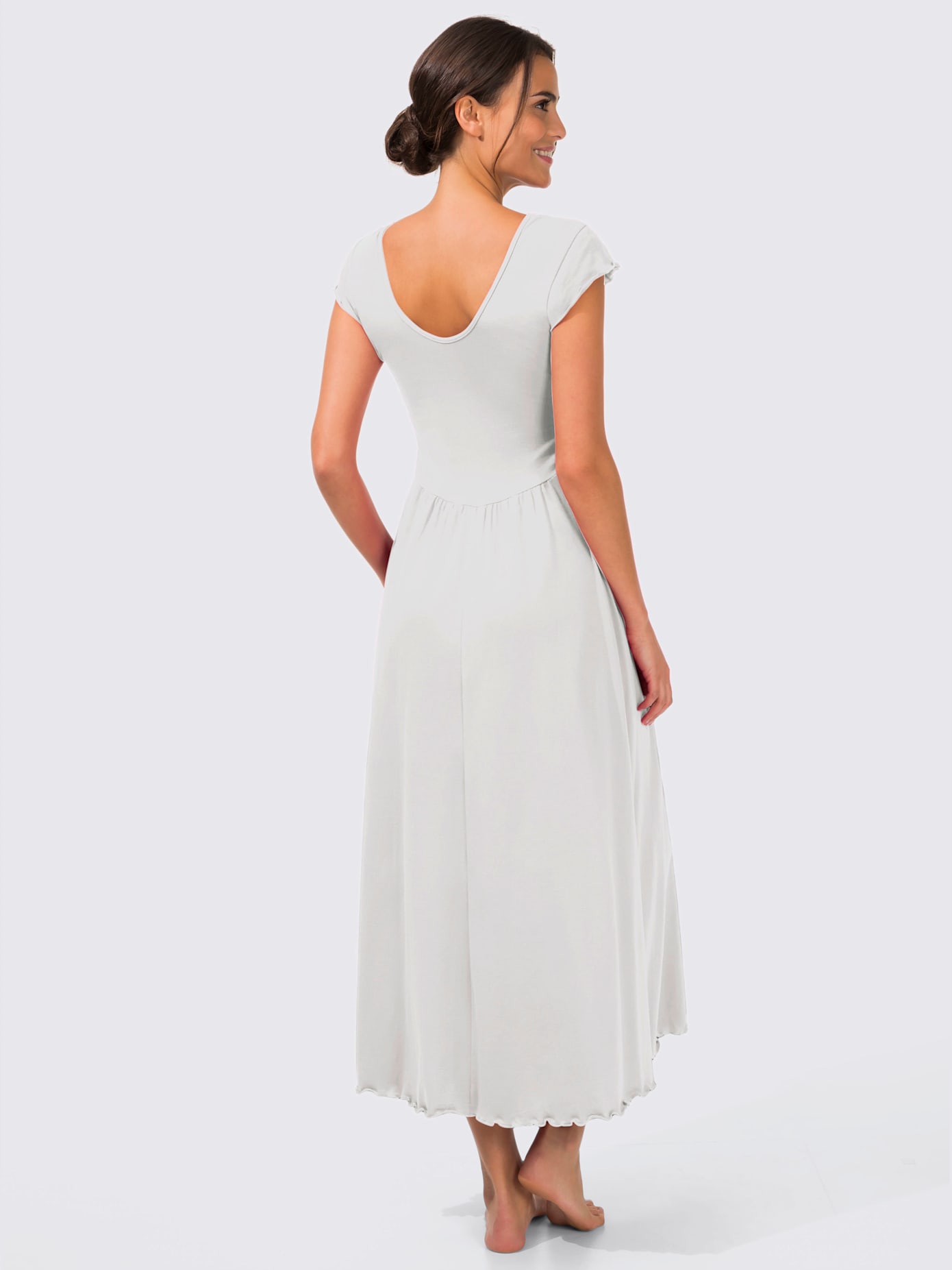 Chemise de nuit femme ornée qualité jersey fin
