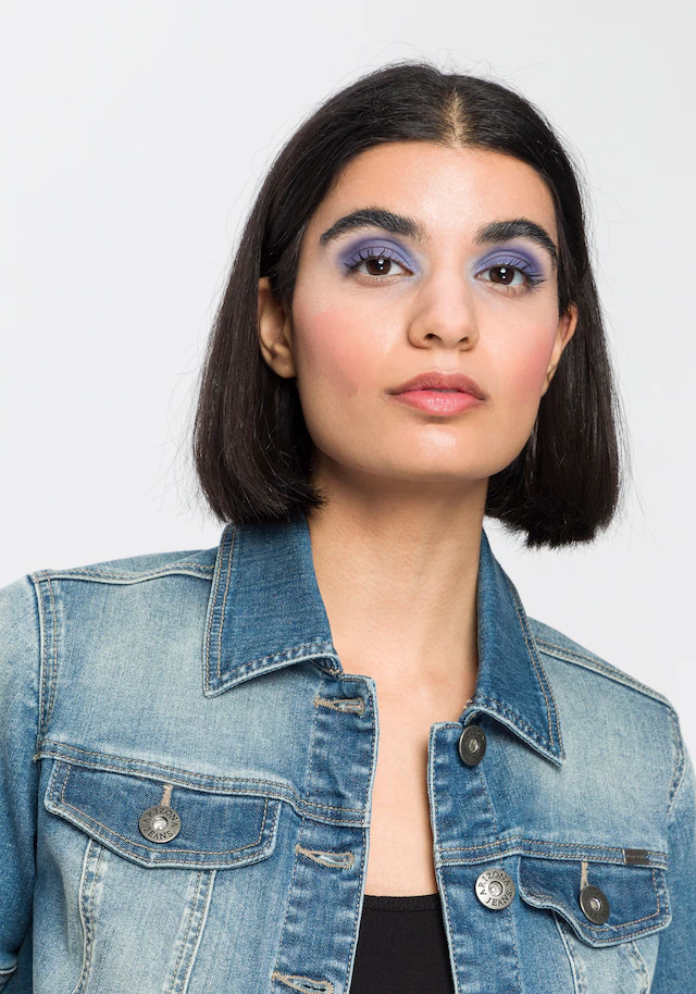 Arizona Jeansjacke aus Baumwollmischung,  figurbetont,  extrakurz,  in Stretch-Qualität