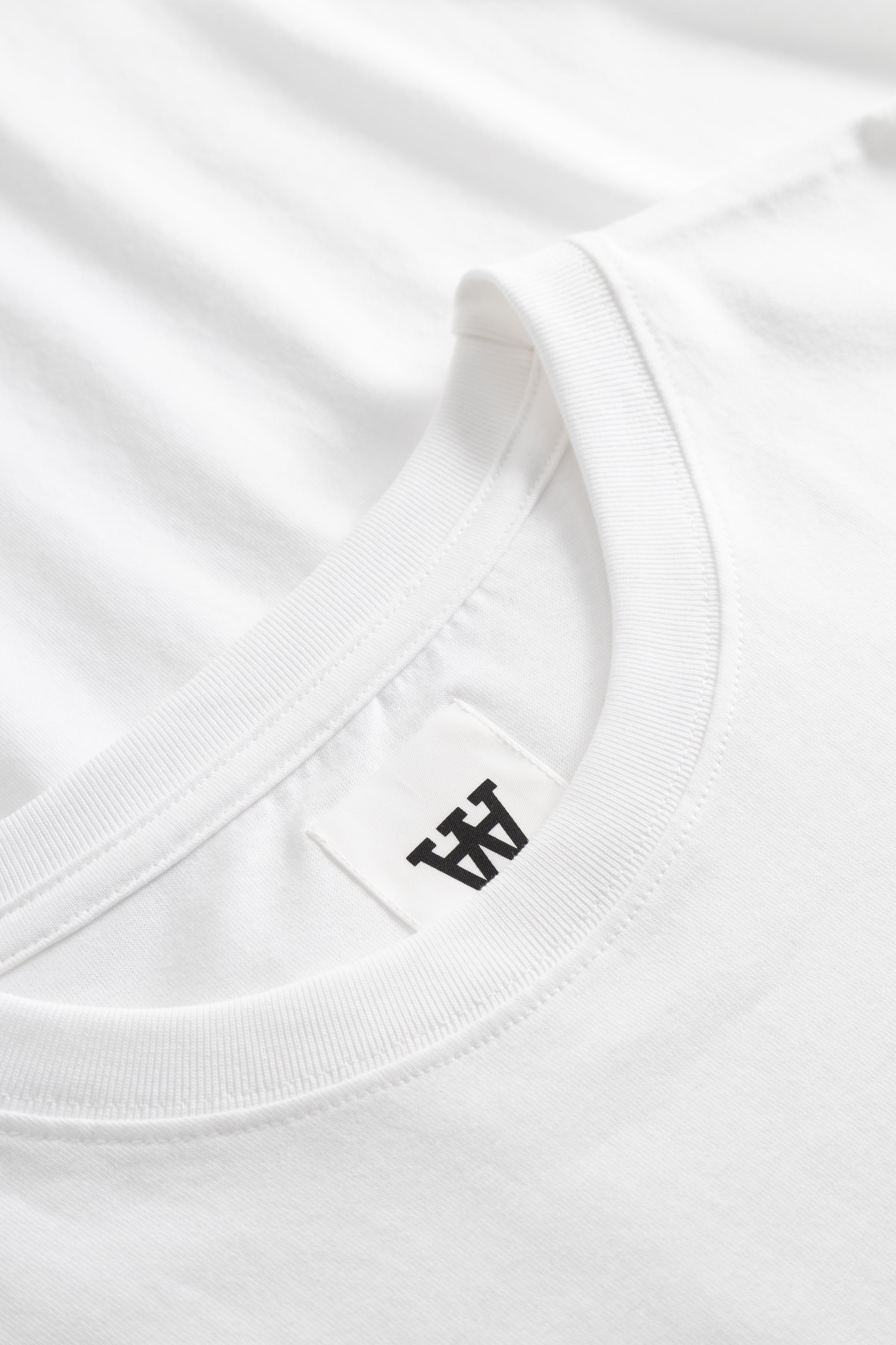 DOUBLE A BY W.W. MEN WWLiam T-shirt stickers