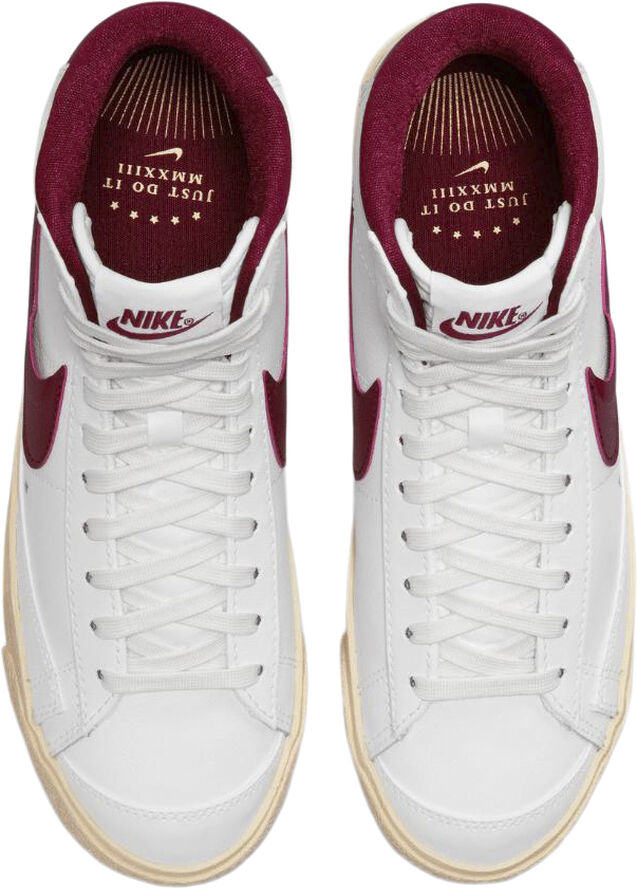 Nike blazer mid '77 se White/team red-muslin-mtlc gol