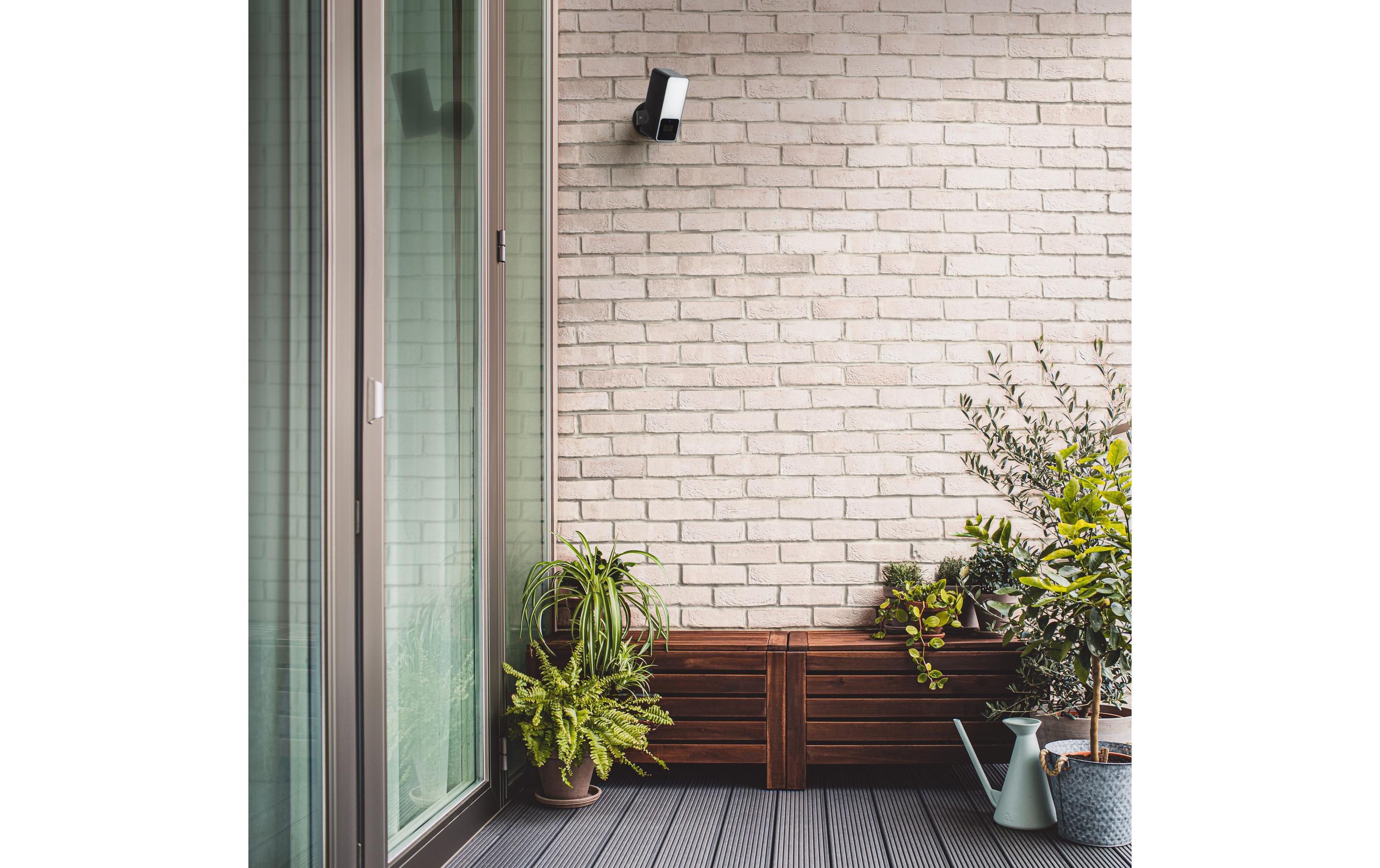Eve Outdoor Cam Schwarz<br>Smarte Aussenkamera mit Flutlicht
