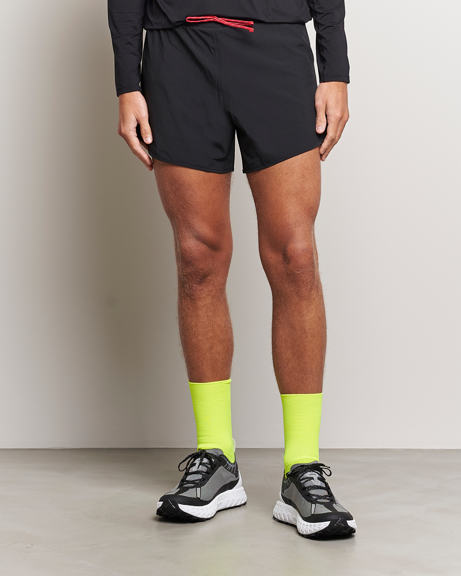 District Vision 5 Inch Training Shorts Black