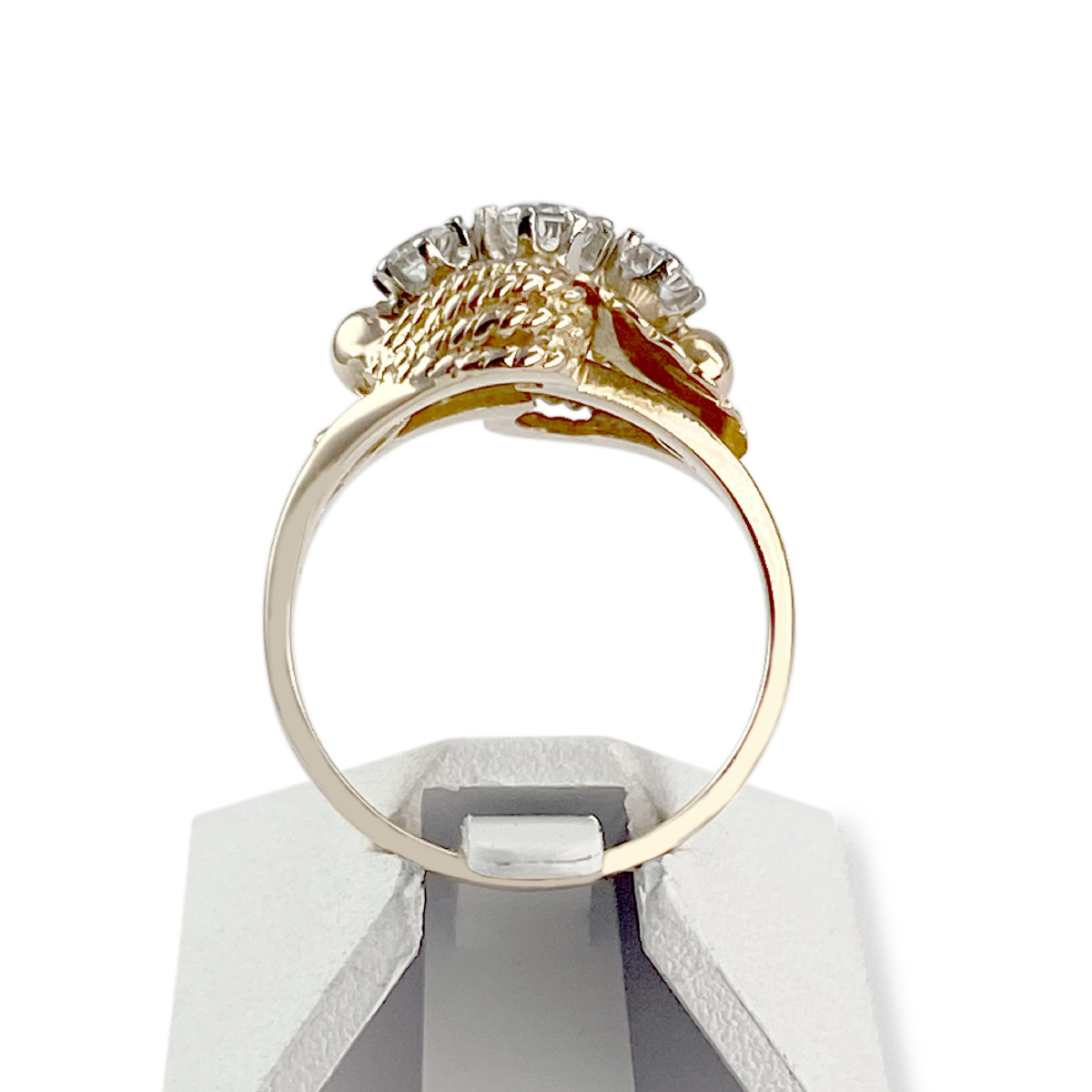 Bague d'occasion or 750 jaune saphirs blancs synthétiques