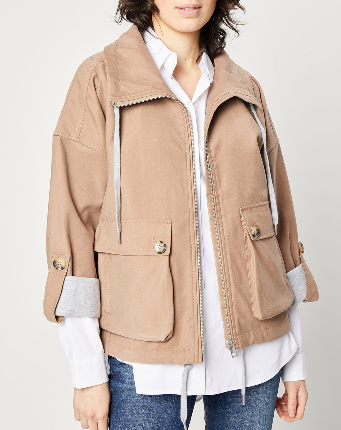 Esprit Blouson zippé à grande poche beige foncé