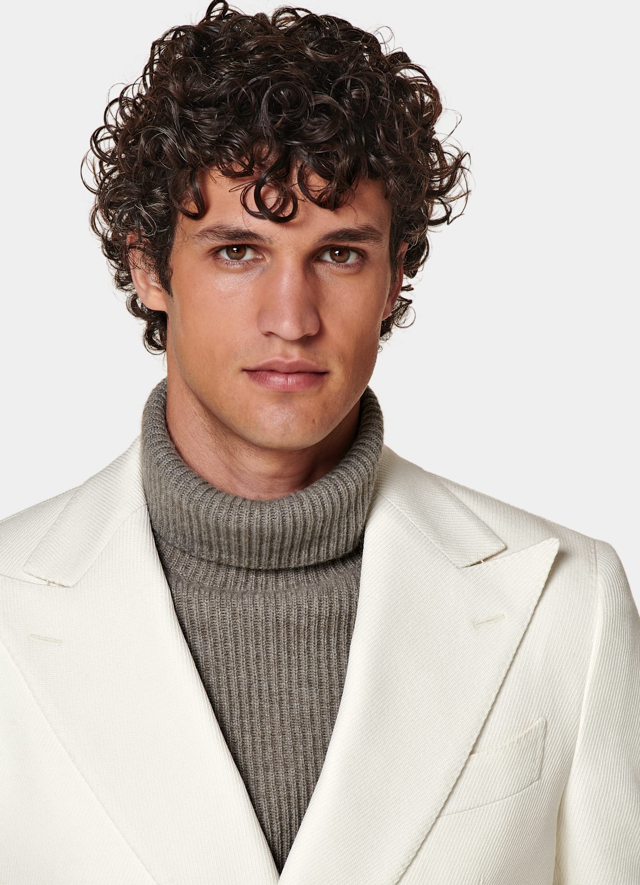 Costume Havana coupe Tailored blanc cassé