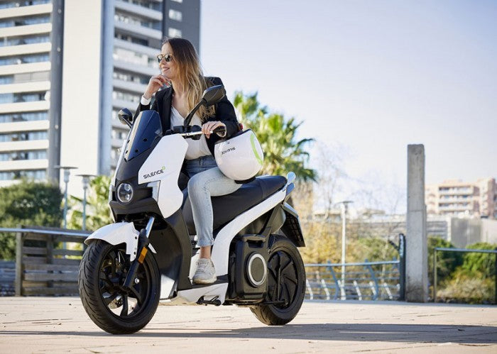 Scooter électrique Silence S01