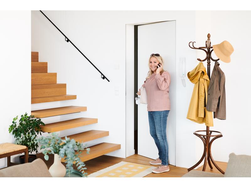NUKI Smart Lock Opener Weiss Macht aus deiner bestehenden Gegensprechanlage einen smarten Türöffner