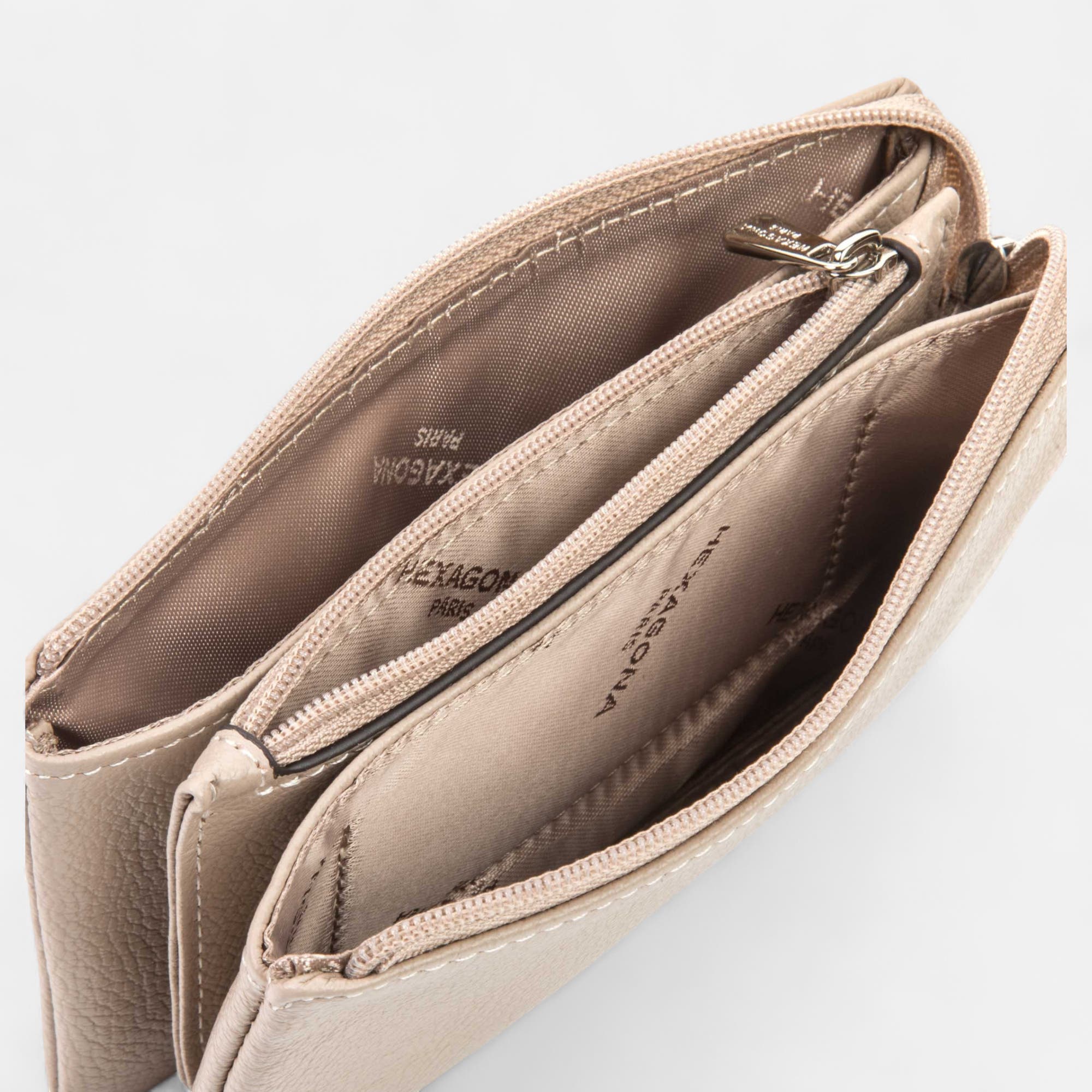 Petite maroquinerie en cuir beige