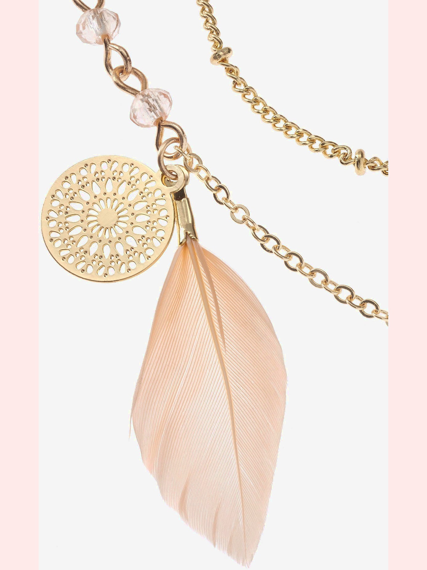 Chaîne longue avec plumes et pendentifs
