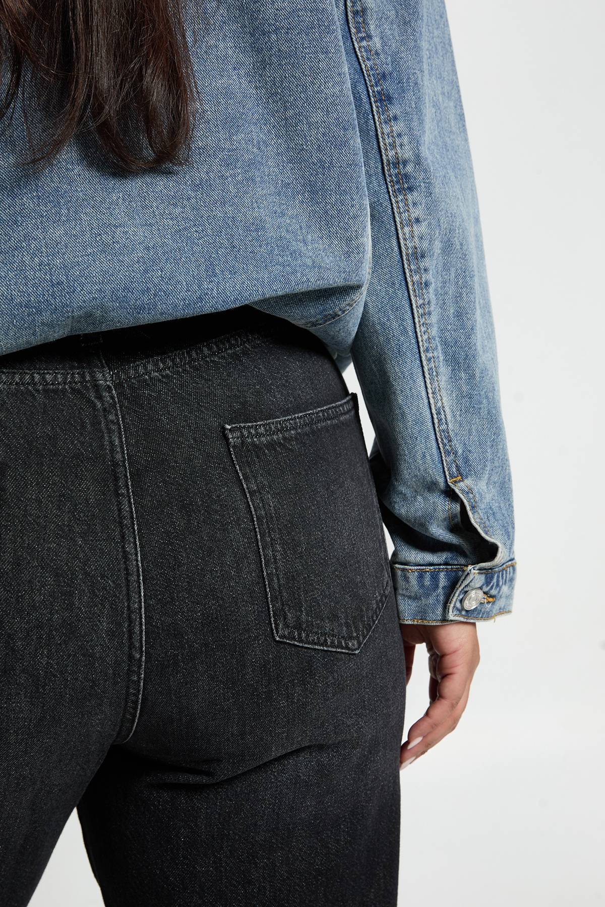 boohoo Jean Mom Taille Haute Plus Basics