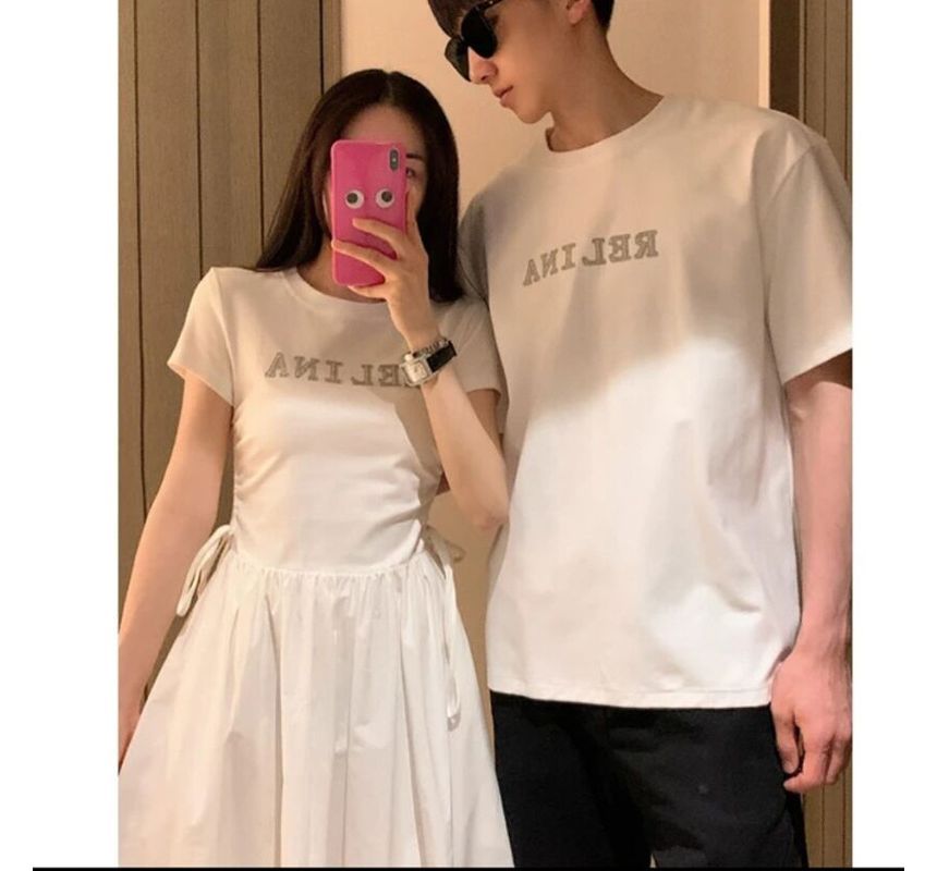 Azure - Koppel bijpassende korte mouwen ronde hals T-shirt met letters / korte mouwen midi A-lijn jurk met letters