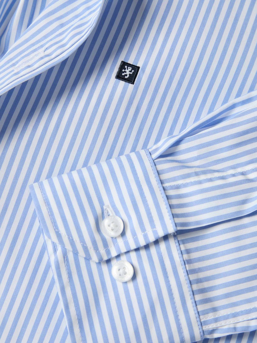 Camisa às riscas regular fit em algodão
