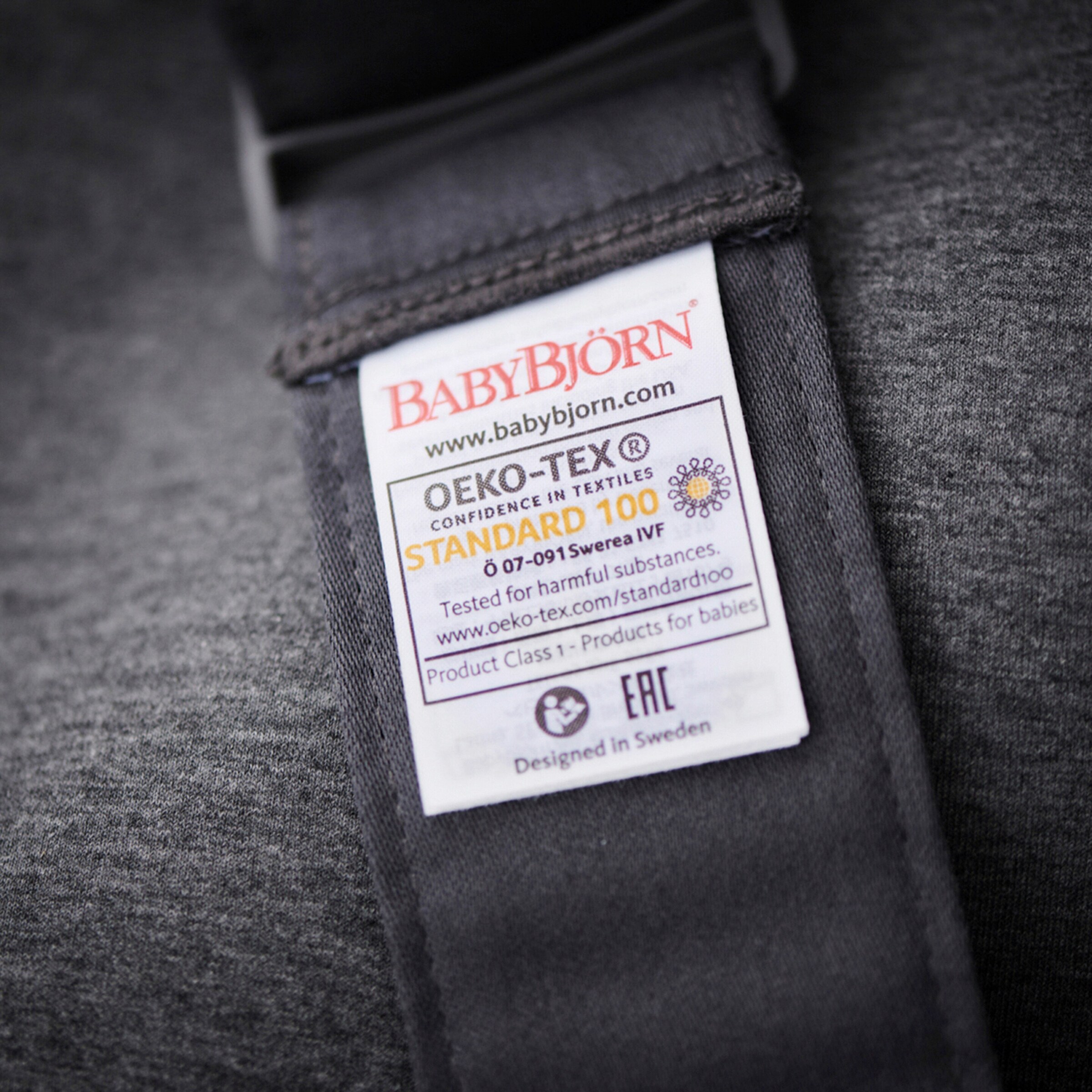 BabyBjörn Babytrage Mini 3D Jersey Dark Grey
