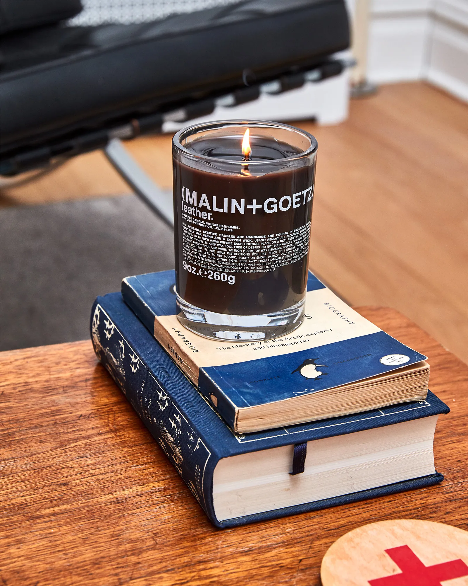 Malin + Goetz Leather Candle - 255 gr