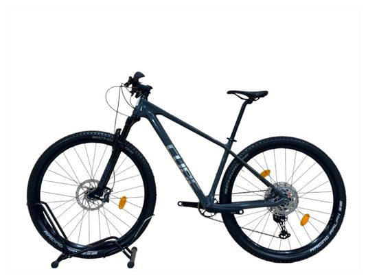 Produit reconditionné . Cube Reaction C62 Pro Carbon XT 2022 .  VTT . Cube  . très bon état