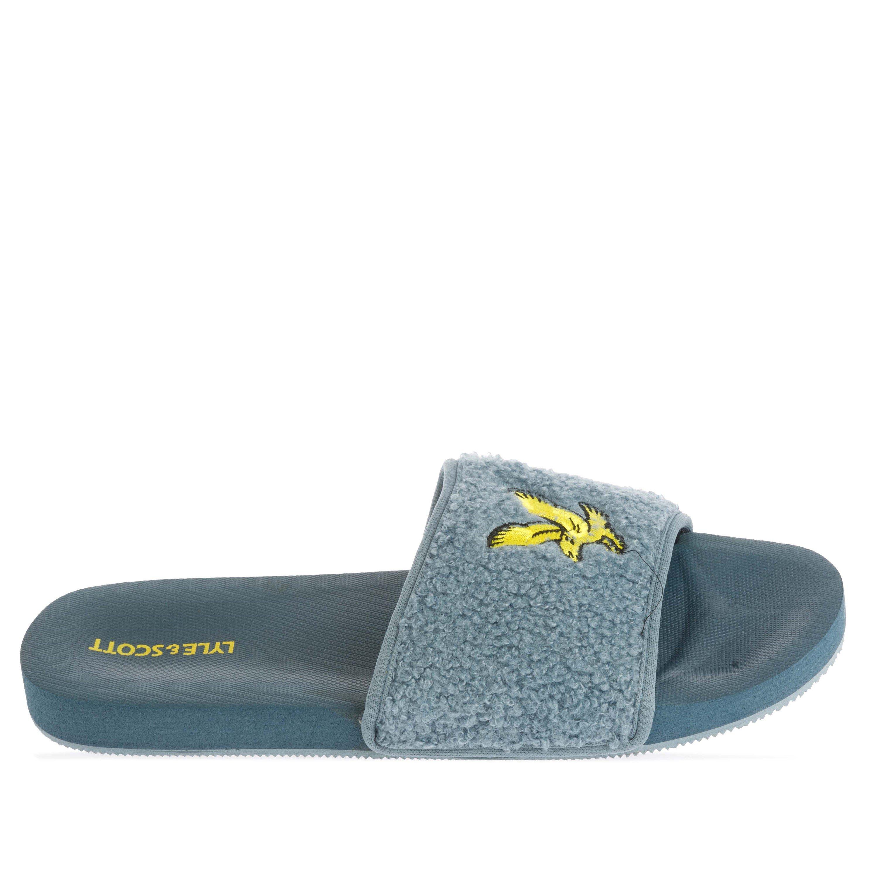 Lyle and Scott Twlling Slide 99