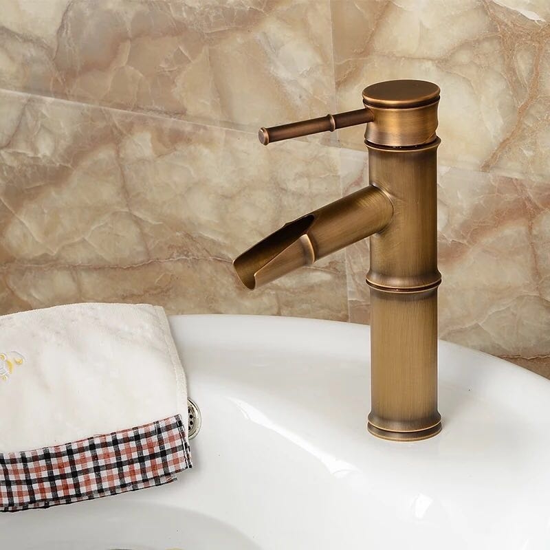 Saniclear Bamboo wastafelkraan met waterval uitloop antiek brons