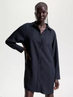 Vestido camisa curto e descontraído com estampa listrada global