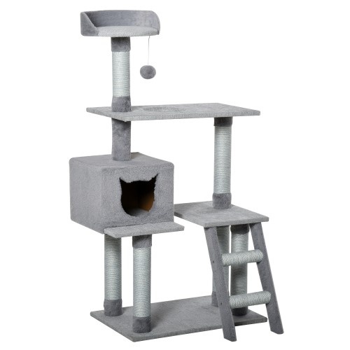 Torre de escalada com plataformas cinzentas
