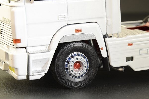 Italeri - Iveco Turbostar 190.48 Lastbil Byggesæt - 1:24 - 3926