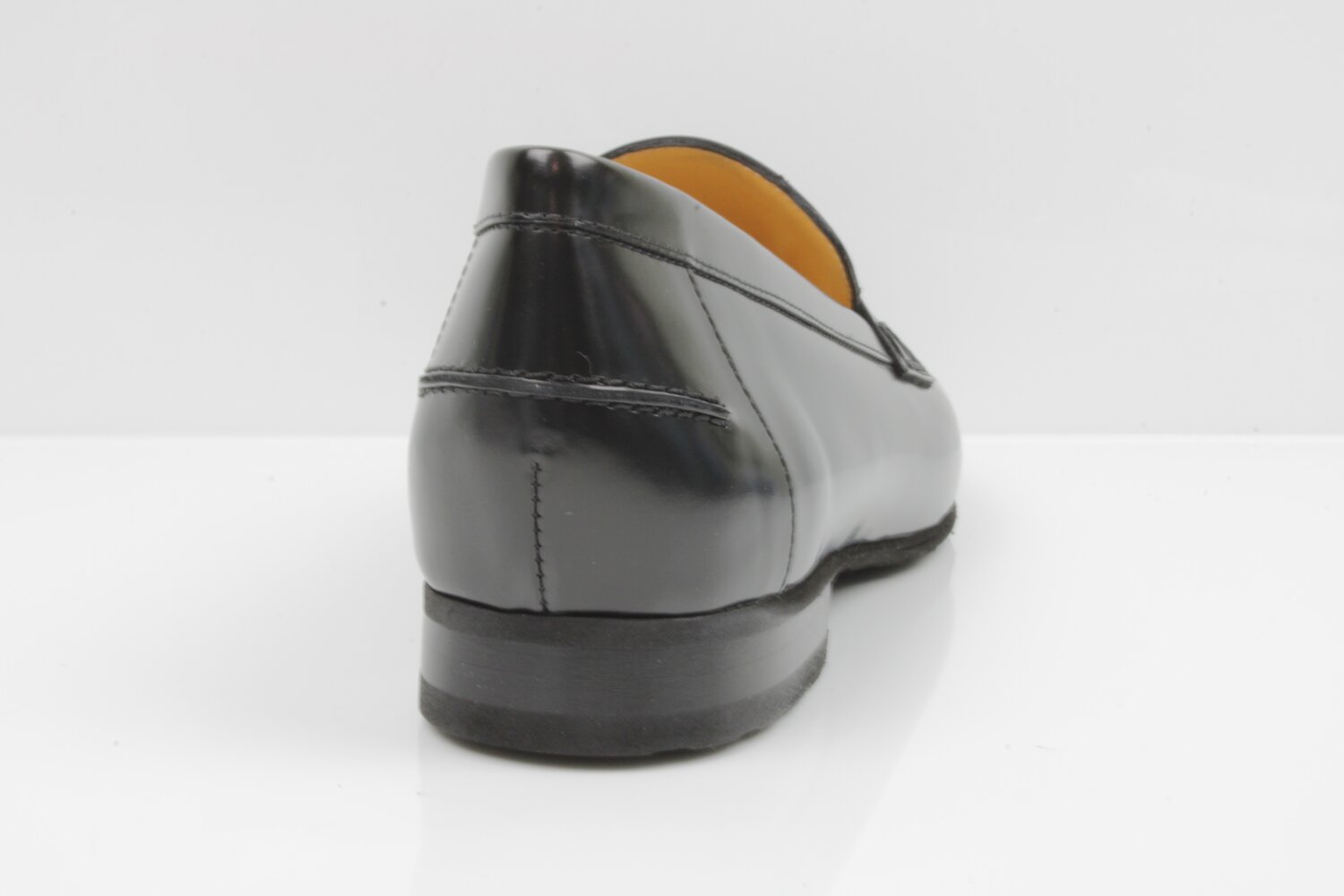 TRUMAN'S Slipper