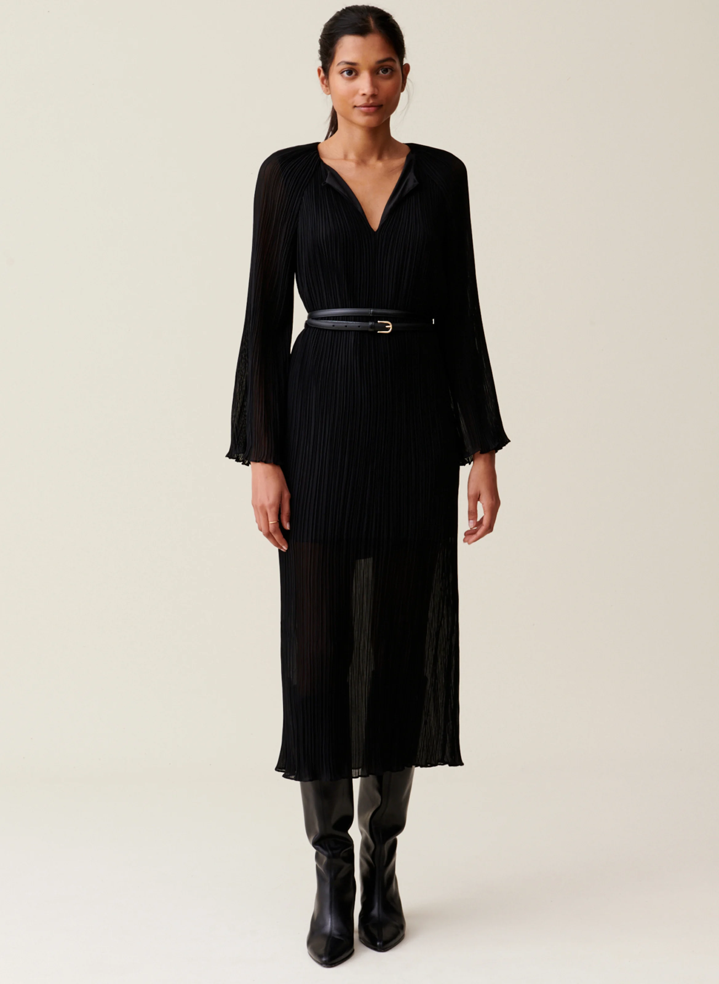 Robe longue col rond plissée | Noir
