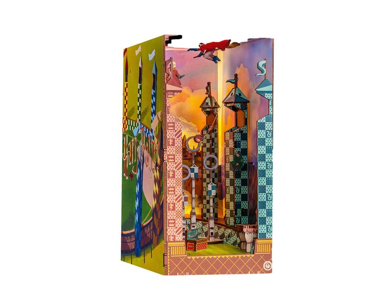 Revell Bausatz Quiddich Field Harry Potter Zauberhafte Miniaturwelt mit LED-Beleuchtung für Ihr Bücherregal