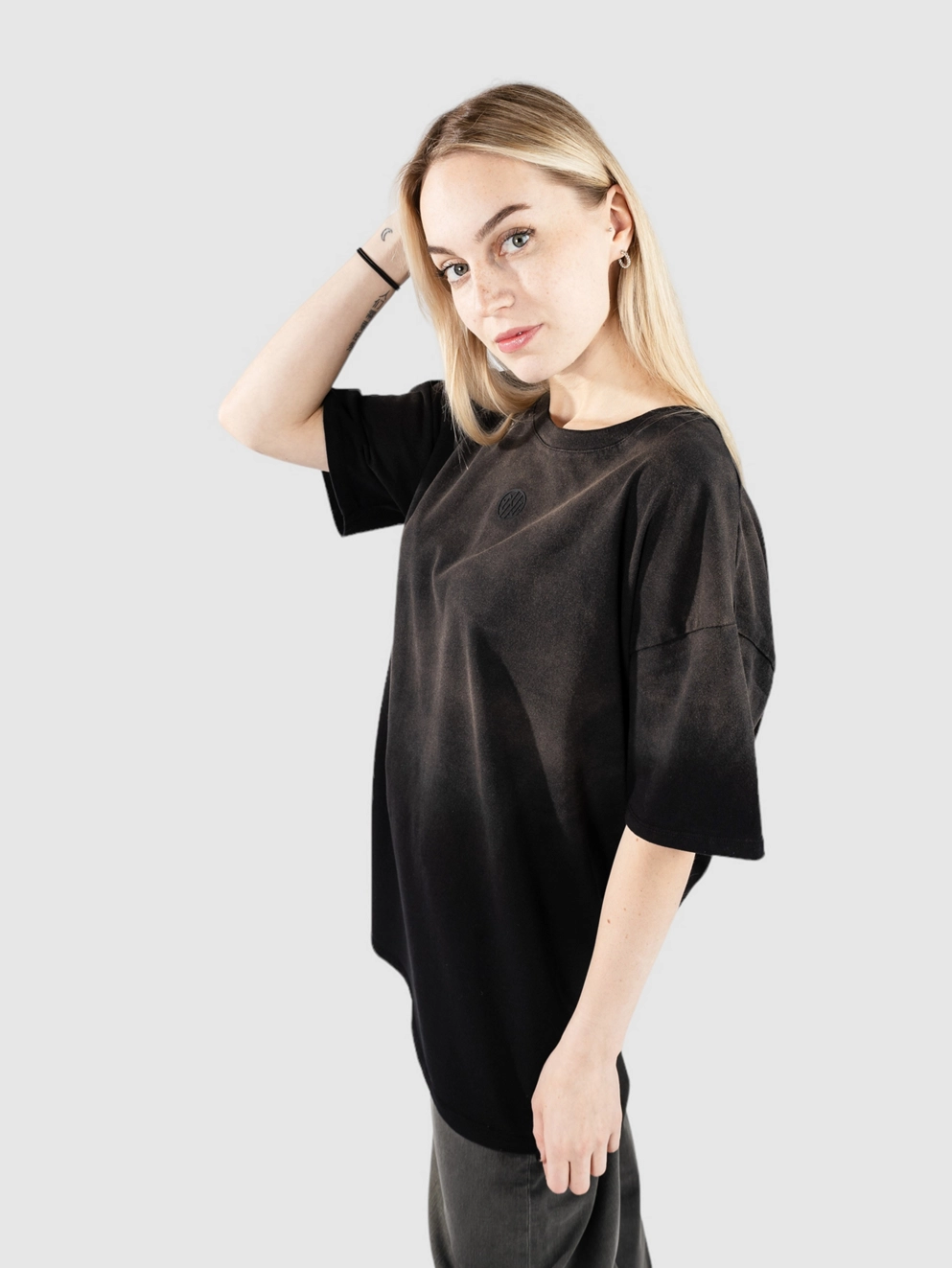 Ninth Hall Maeve T-Shirt black ppspray