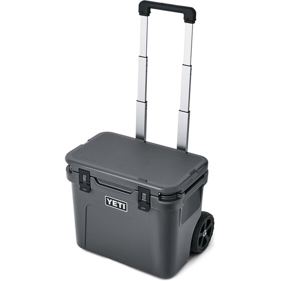 Yeti Roadie 32 Hard Cooler auf R dern