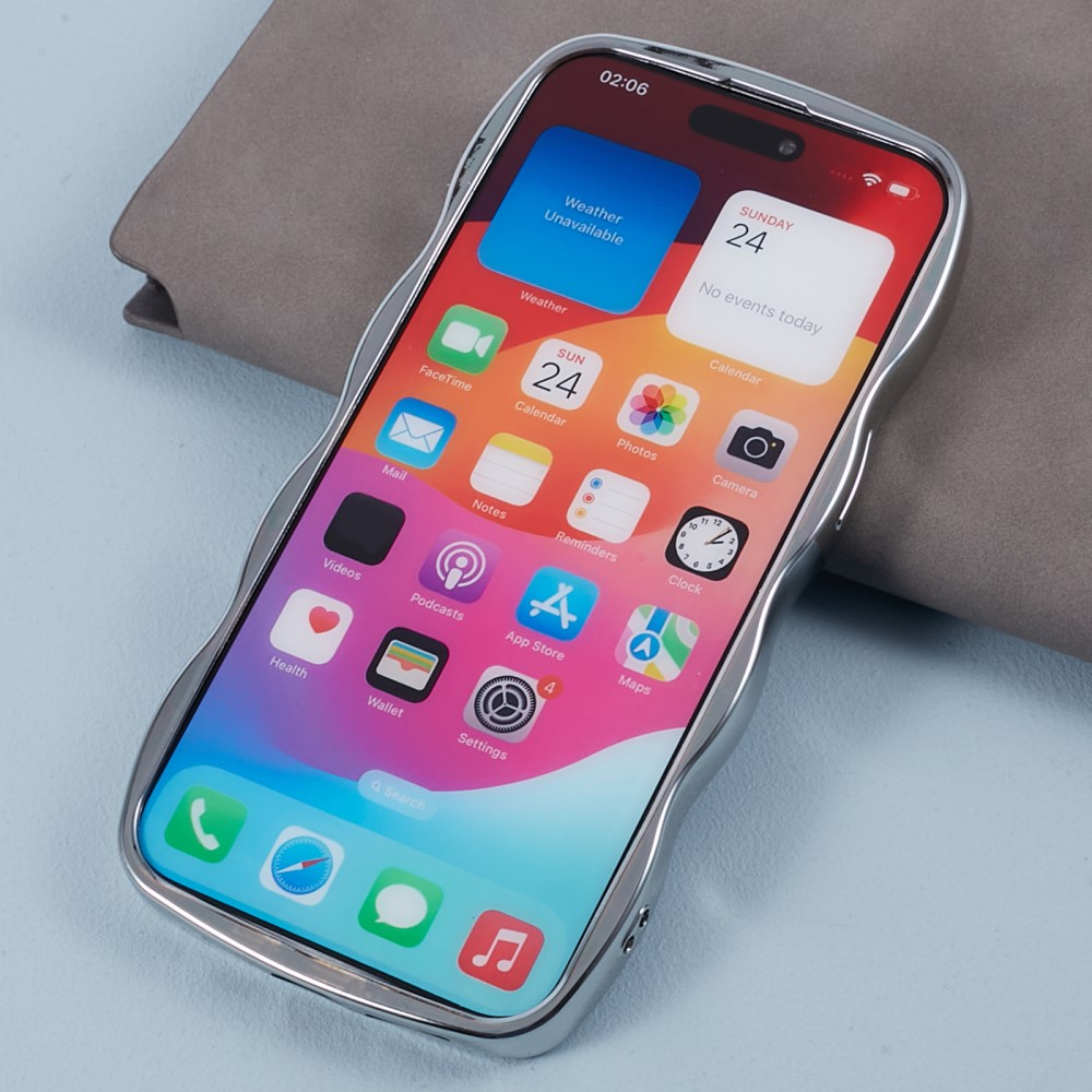 iPhone 14 Pro Gummi Case Hülle mit Spiegel und Kameraschutz - Silber