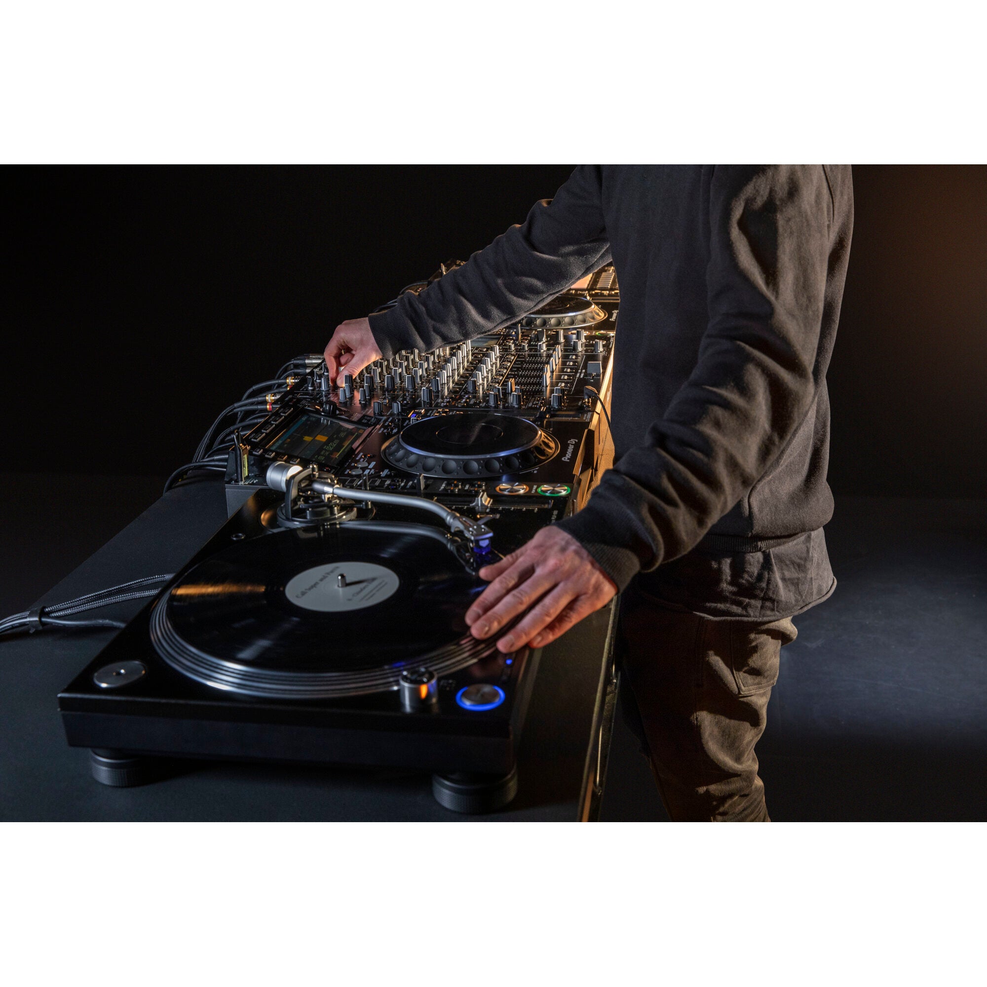 Pioneer DJ DJM-V10 6-kanaals DJ-mixer