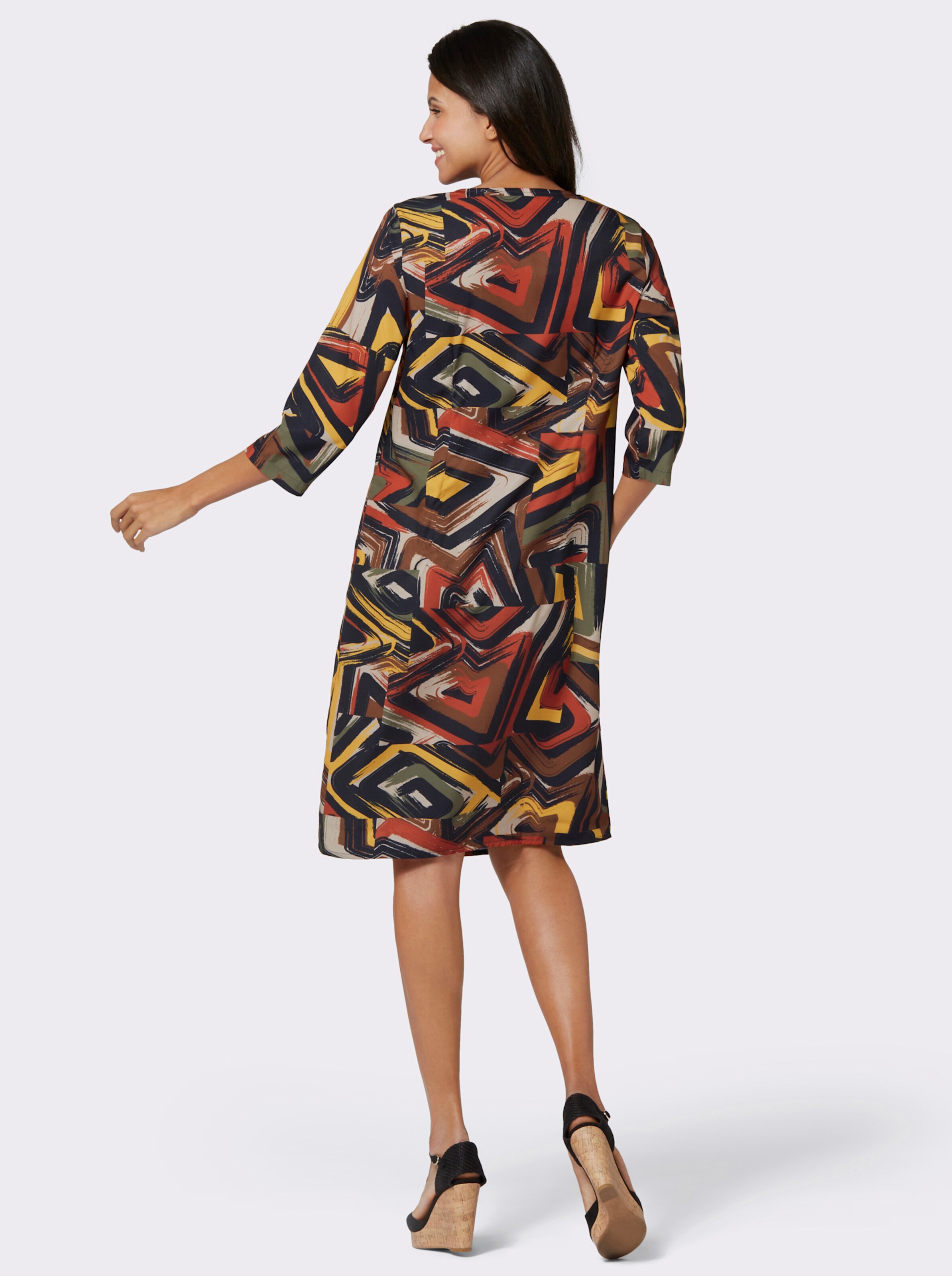Druckkleid im Ethno-Dessin