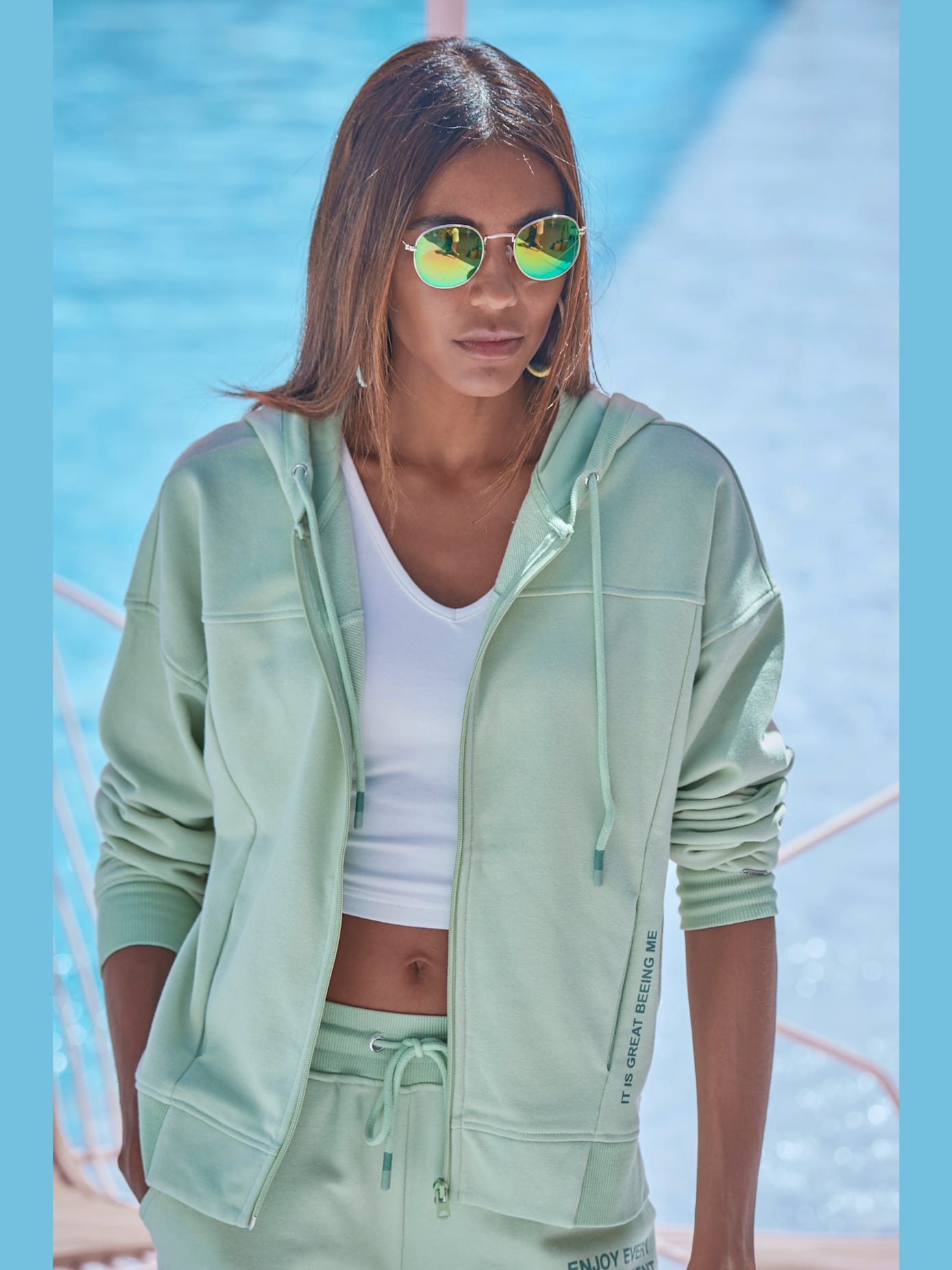 Veste sweat à capuche effet délavé