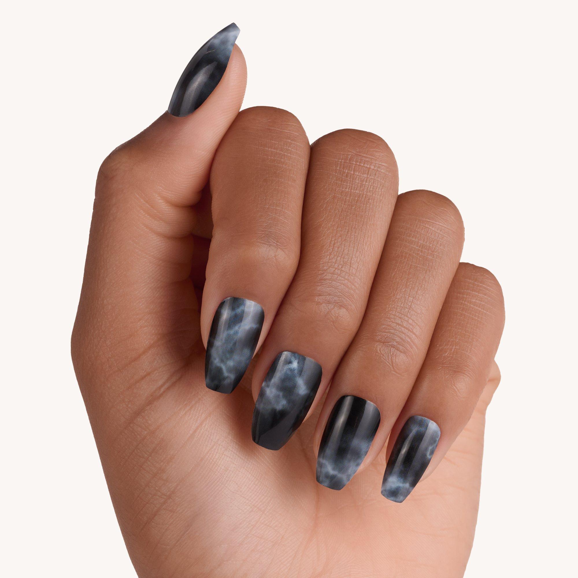 nails in style faux ongles