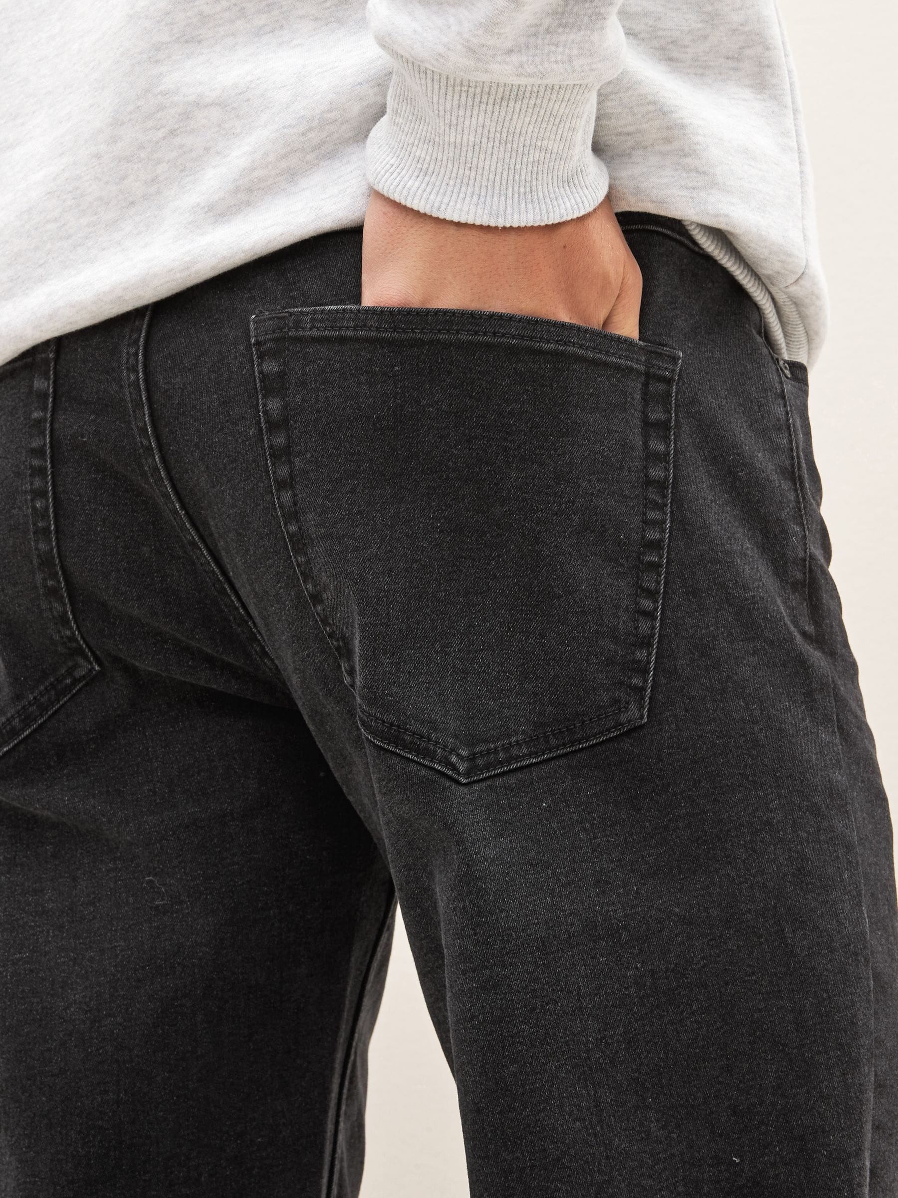 Zwart - Straight-fit Essential stretchy jeans met rechte pasvorm