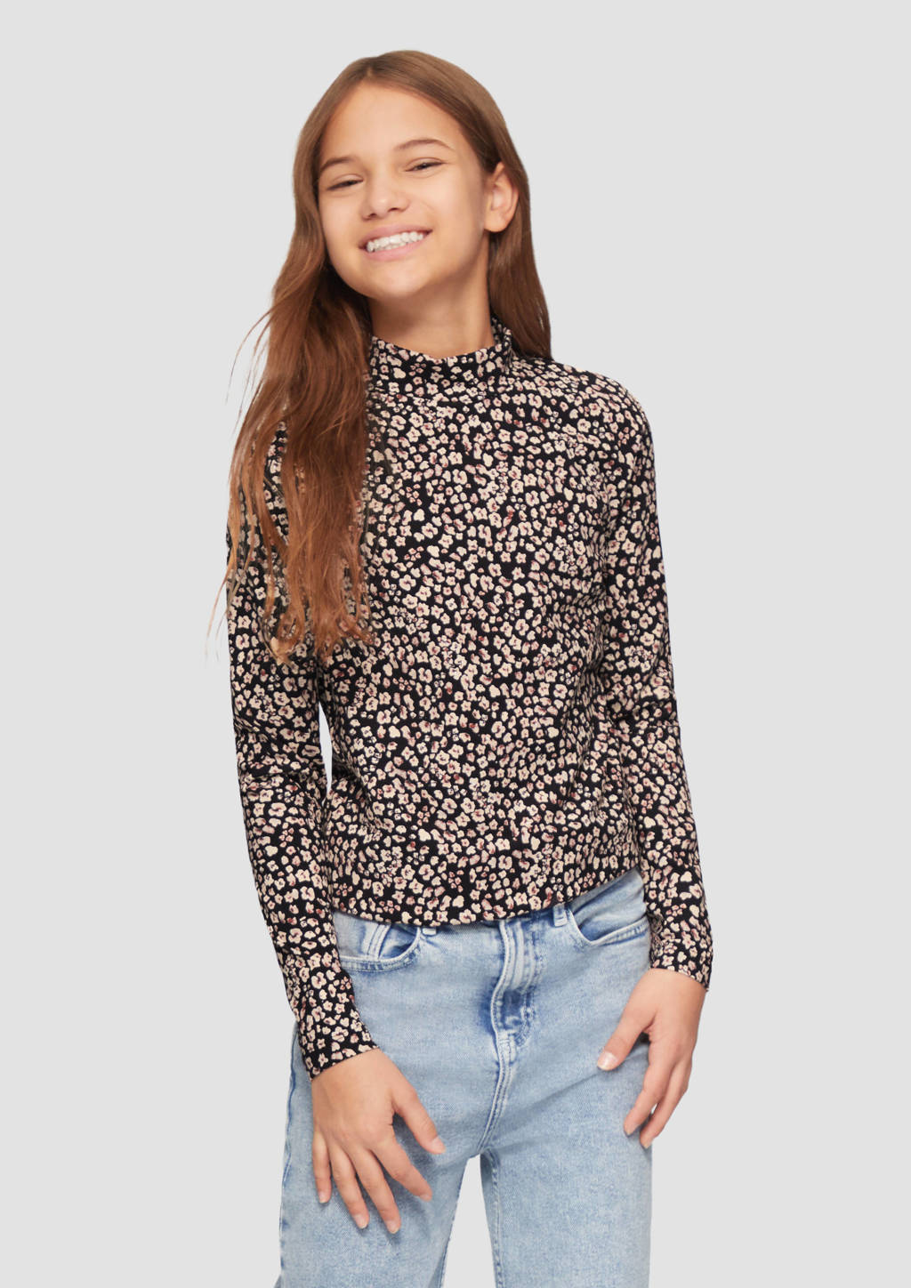 s.Oliver gebloemde longsleeve zwart/lichtroze/donkerroze
