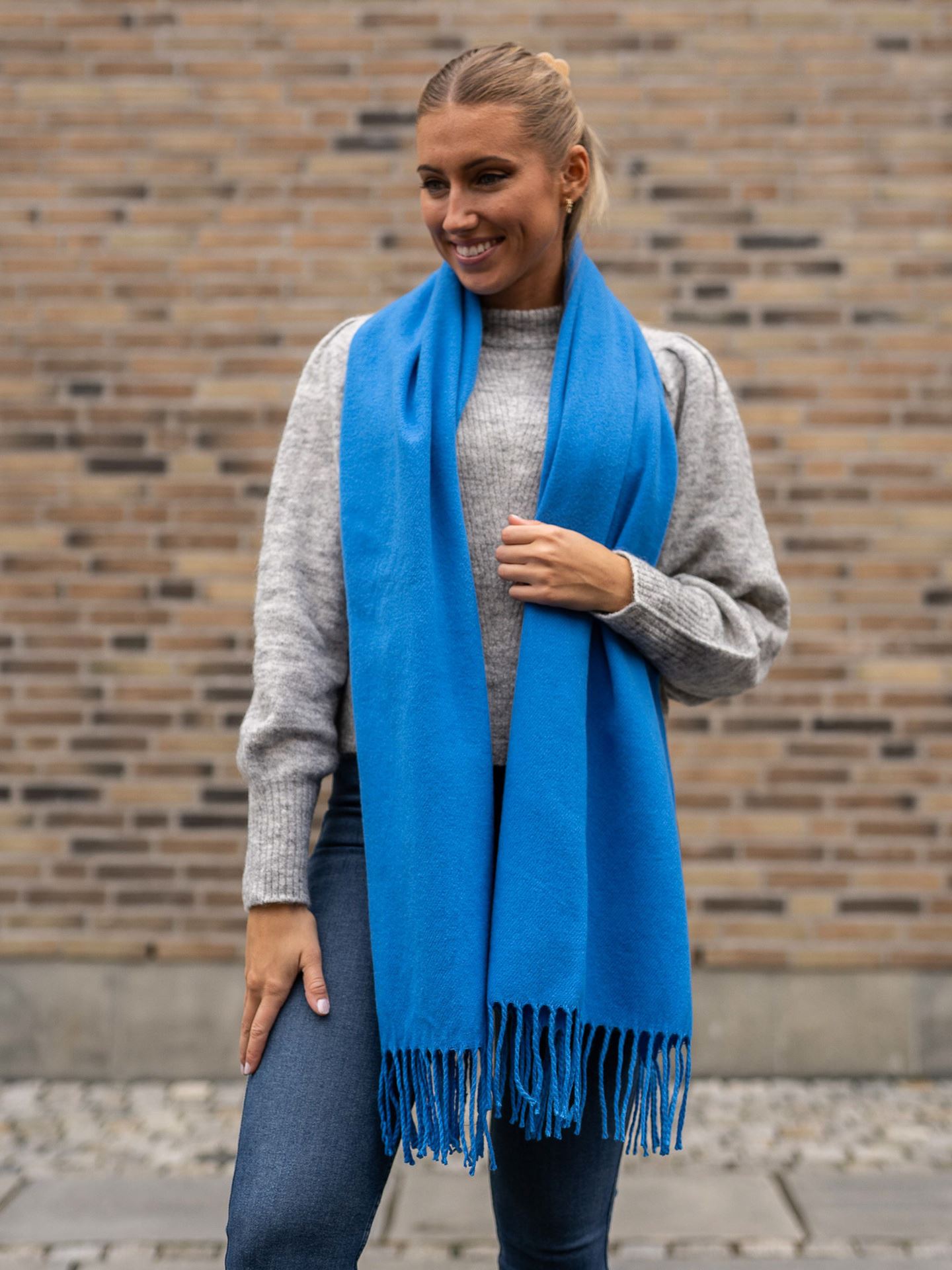 Ivalu Scarf