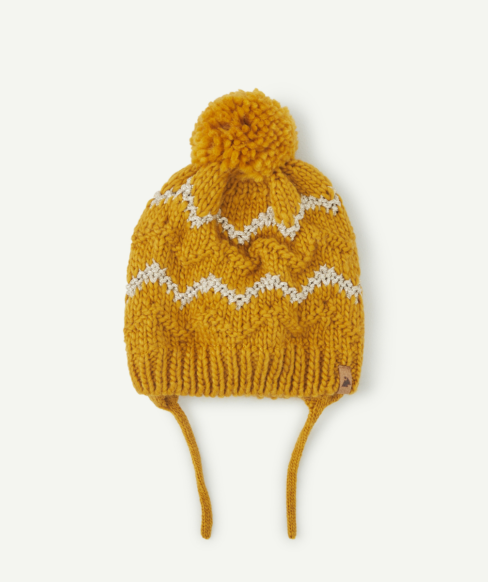 BONNET MOUTARDE EN FIBRES RECYCLÉES AVEC POMPON BÉBÉ FILLE